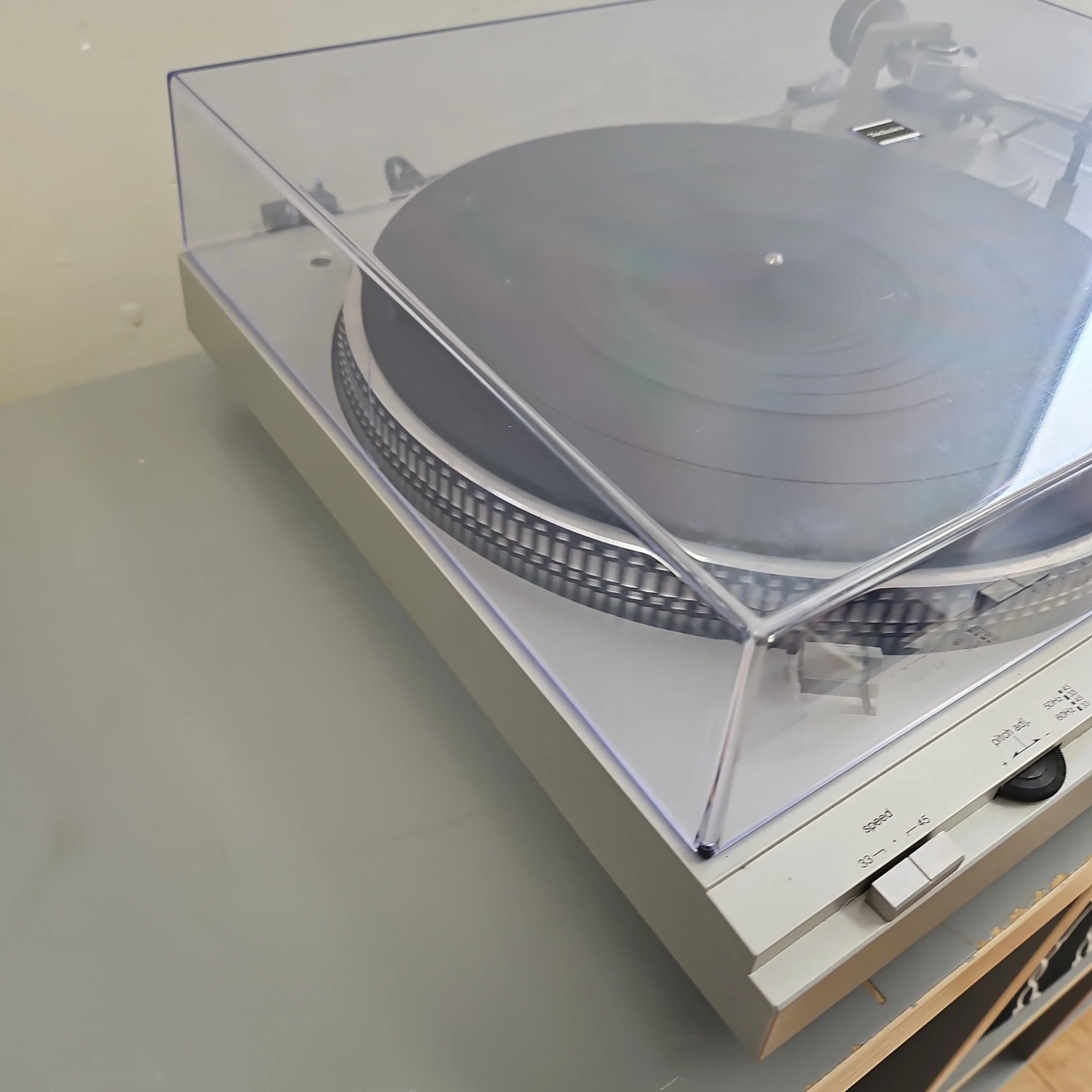 Technics SL-D5 Turntable - Image 10