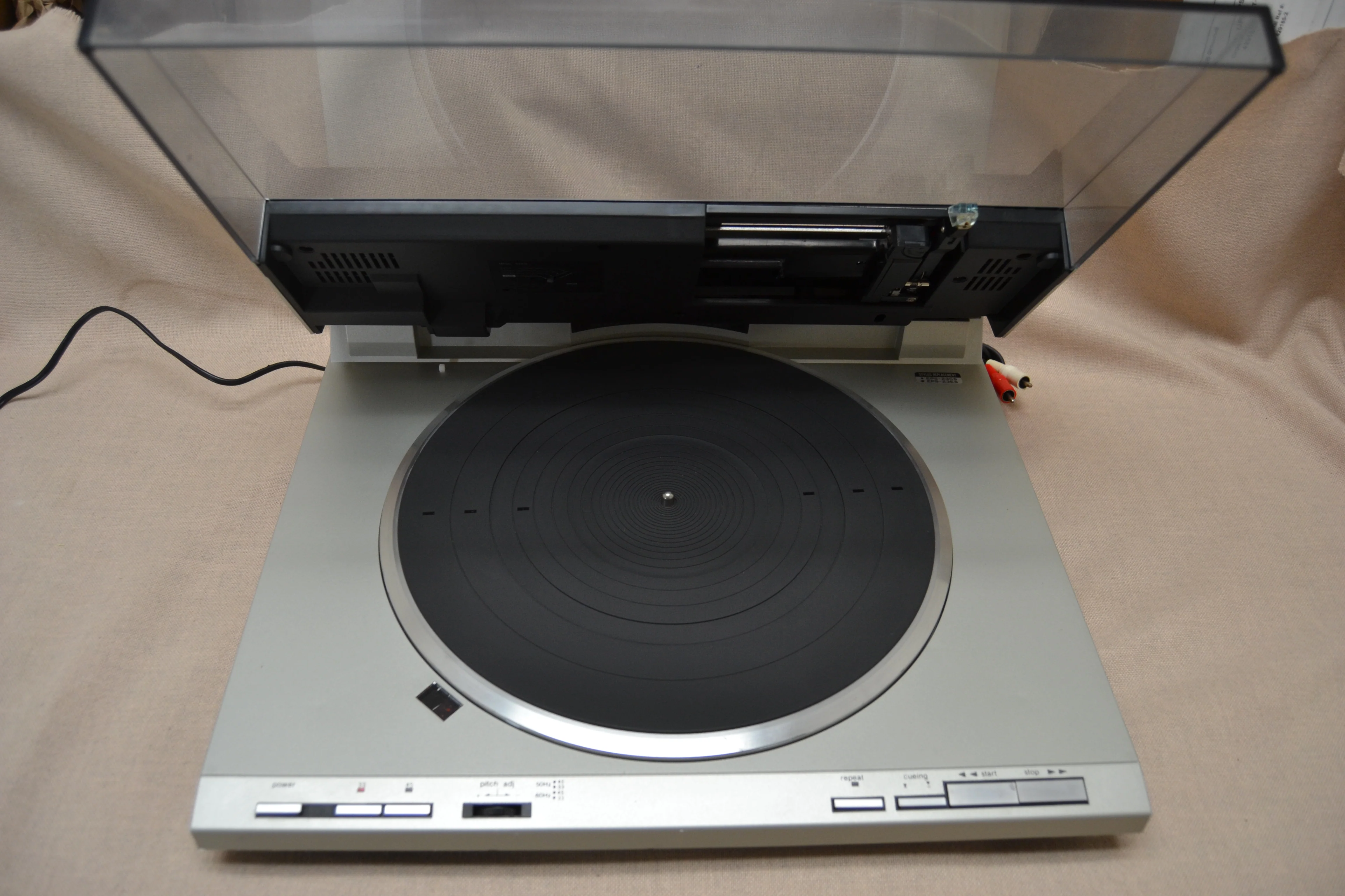 Technics SL-DL1 Direct-Drive Fully-Automatic Turntable System (1981-1982) - Image 5