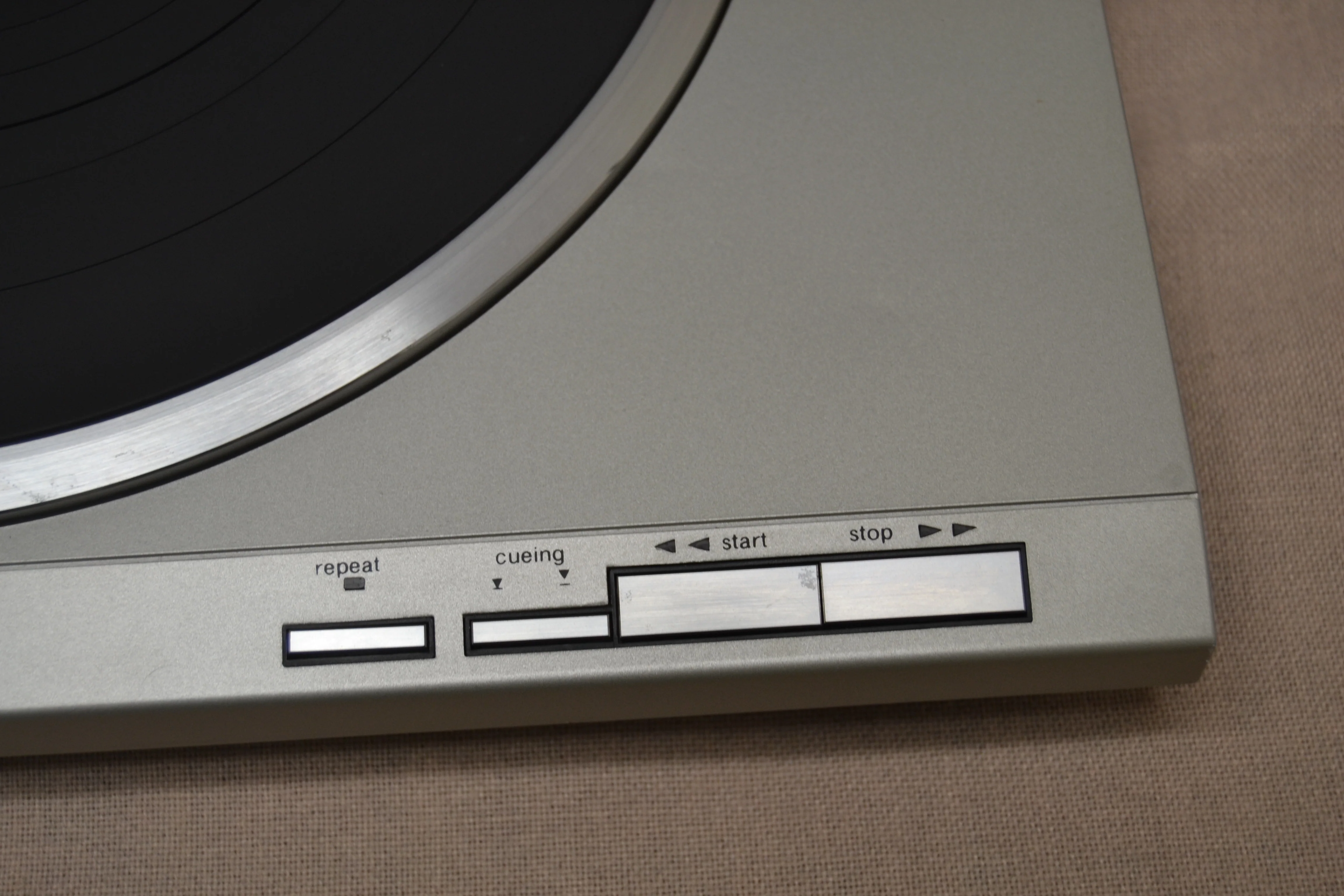 Technics SL-DL1 Direct-Drive Fully-Automatic Turntable System (1981-1982) - Image 8