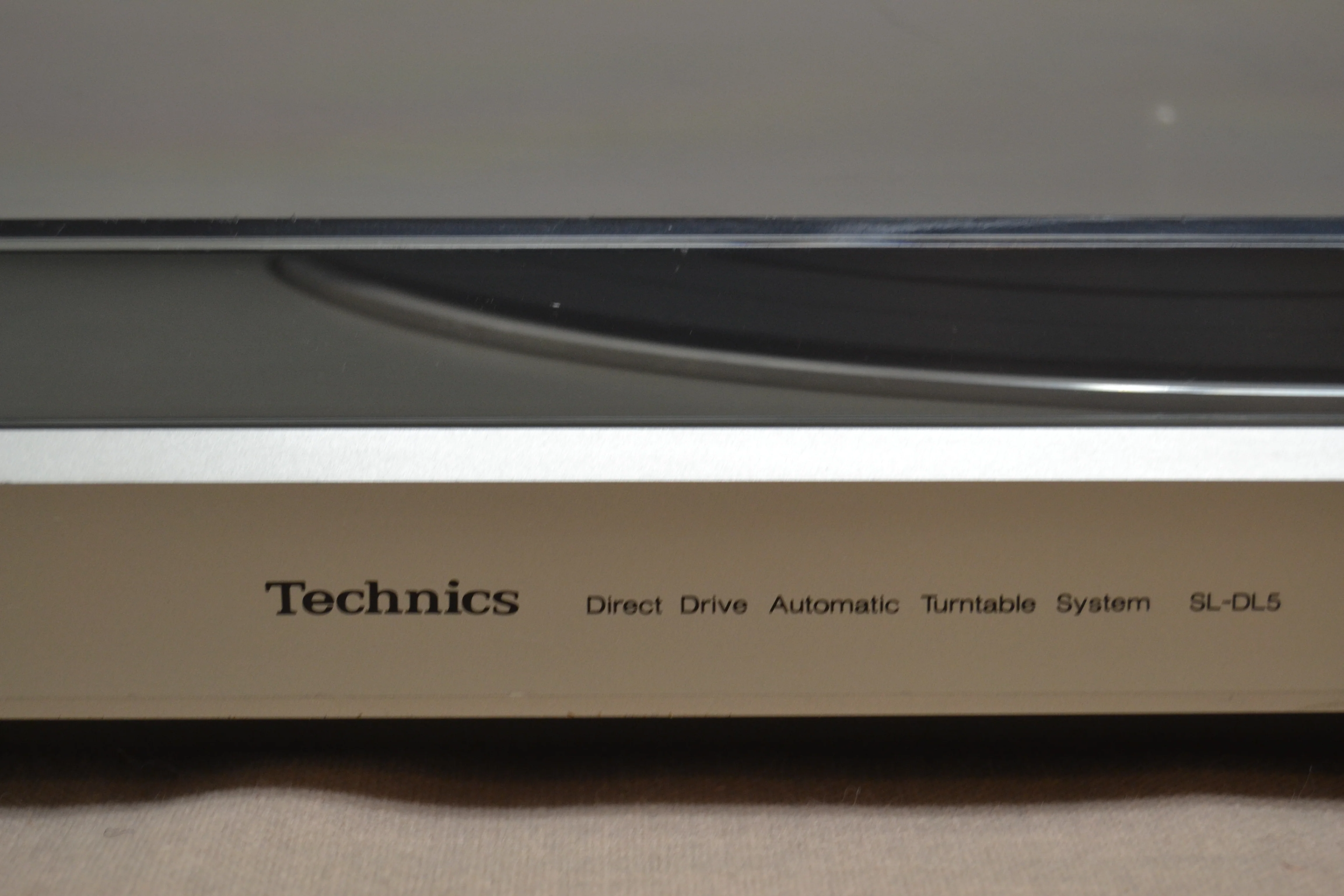 Technics SL-DL5 Direct-Drive Fully-Automatic Linear Tracking Turntable (1982-1984) - Image 3