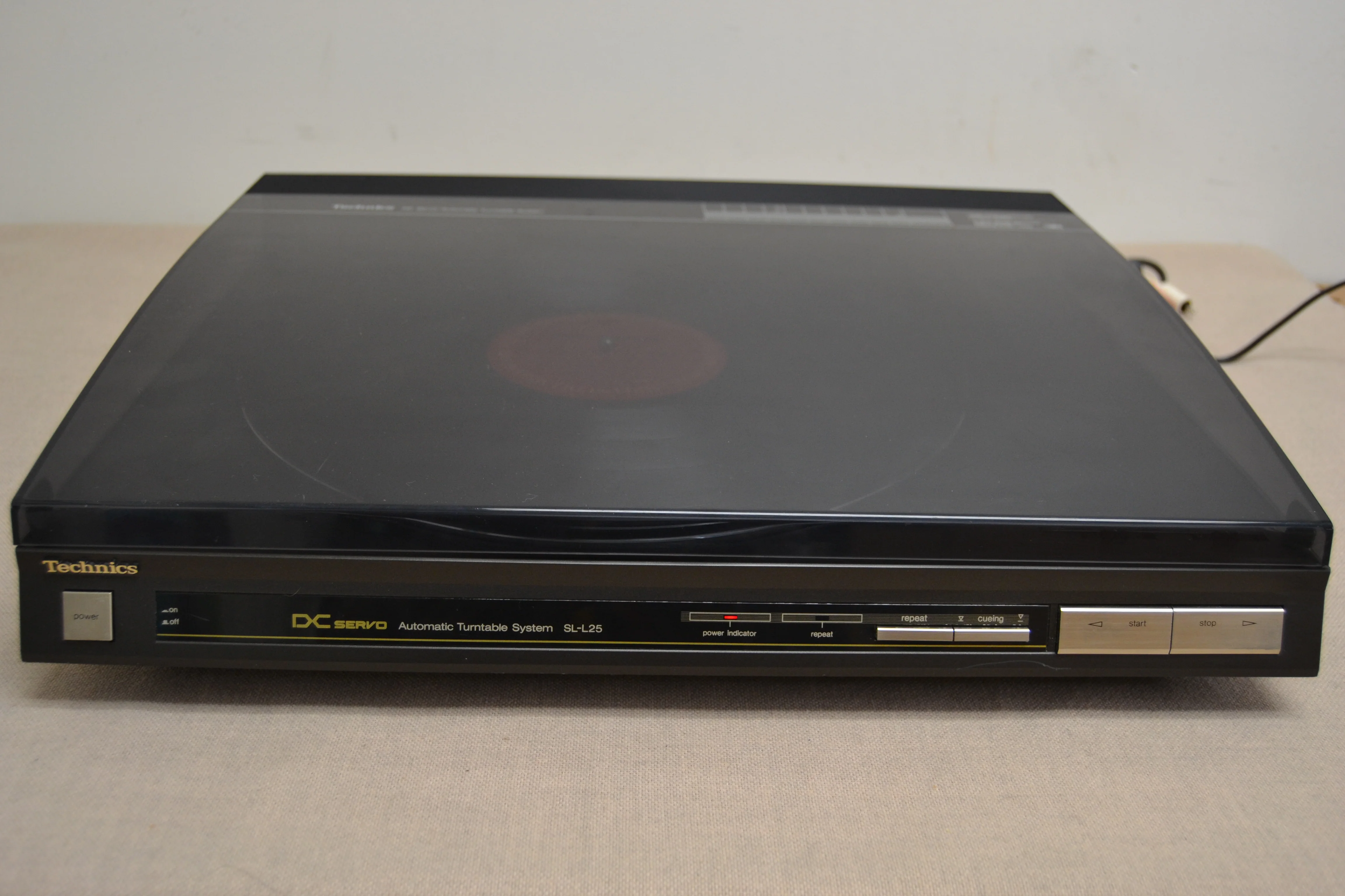 Technics SL-L25 Linear Tracking Turntable