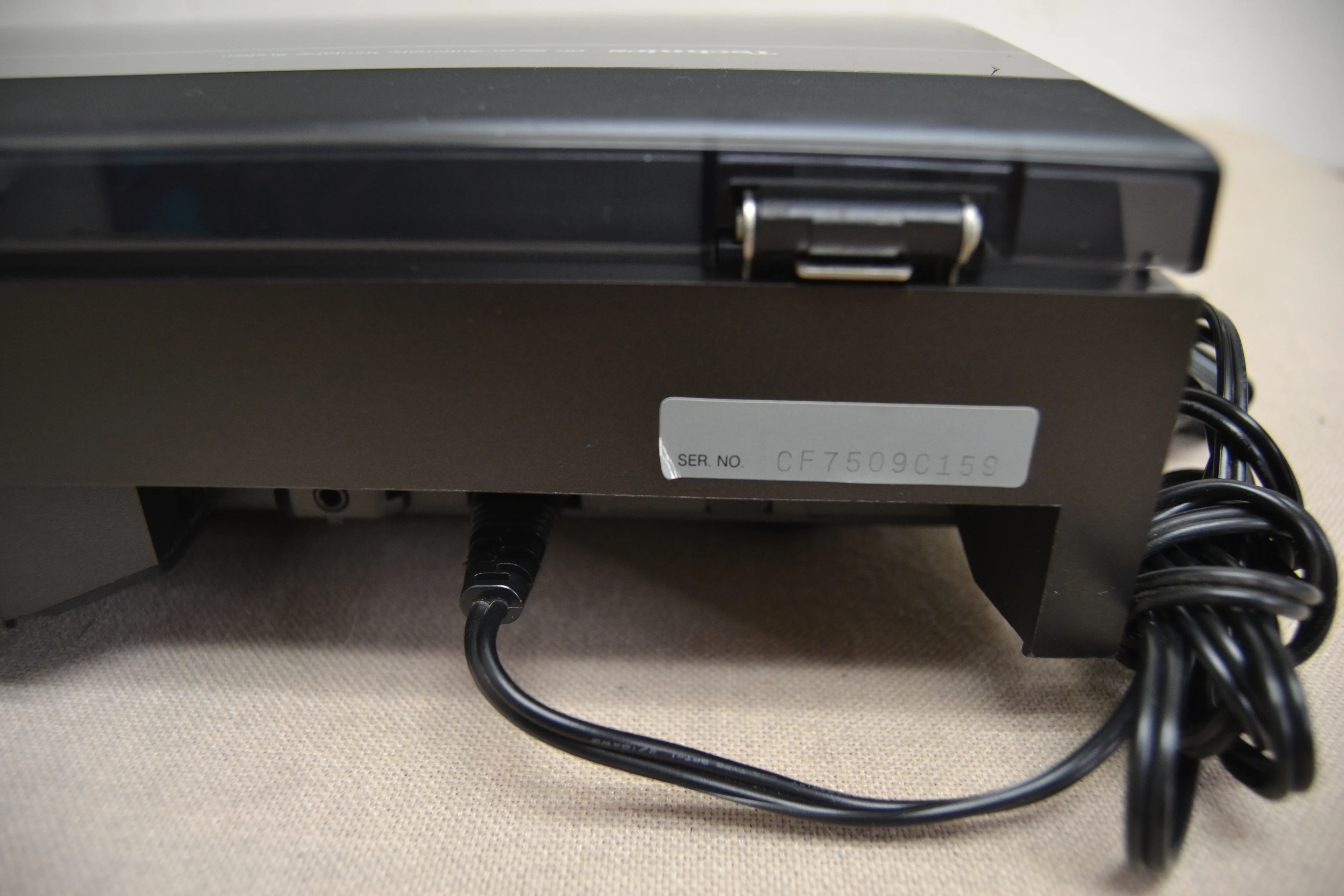 Technics SL-L25 Linear Tracking Turntable - Image 14