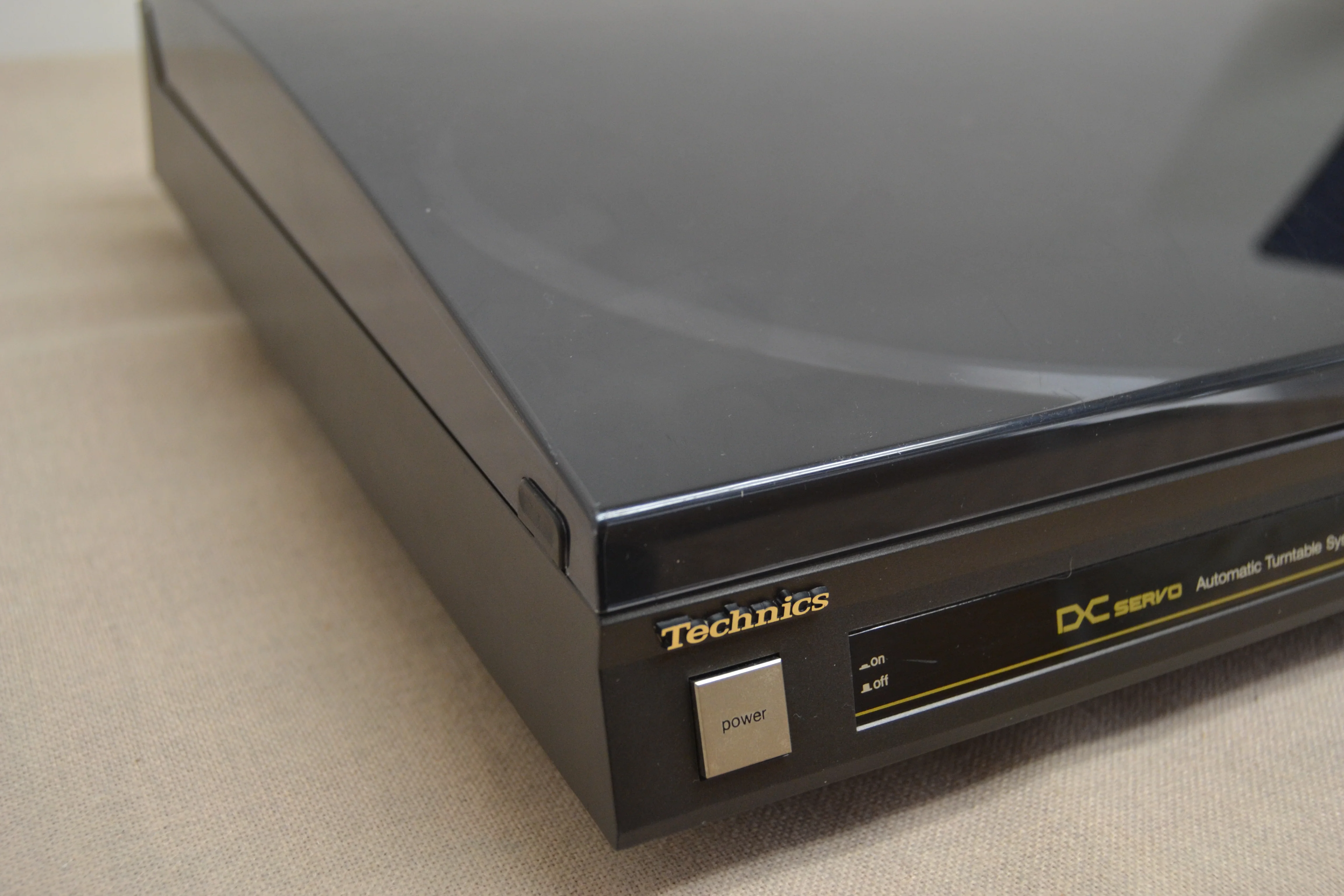 Technics SL-L25 Linear Tracking Turntable - Image 8