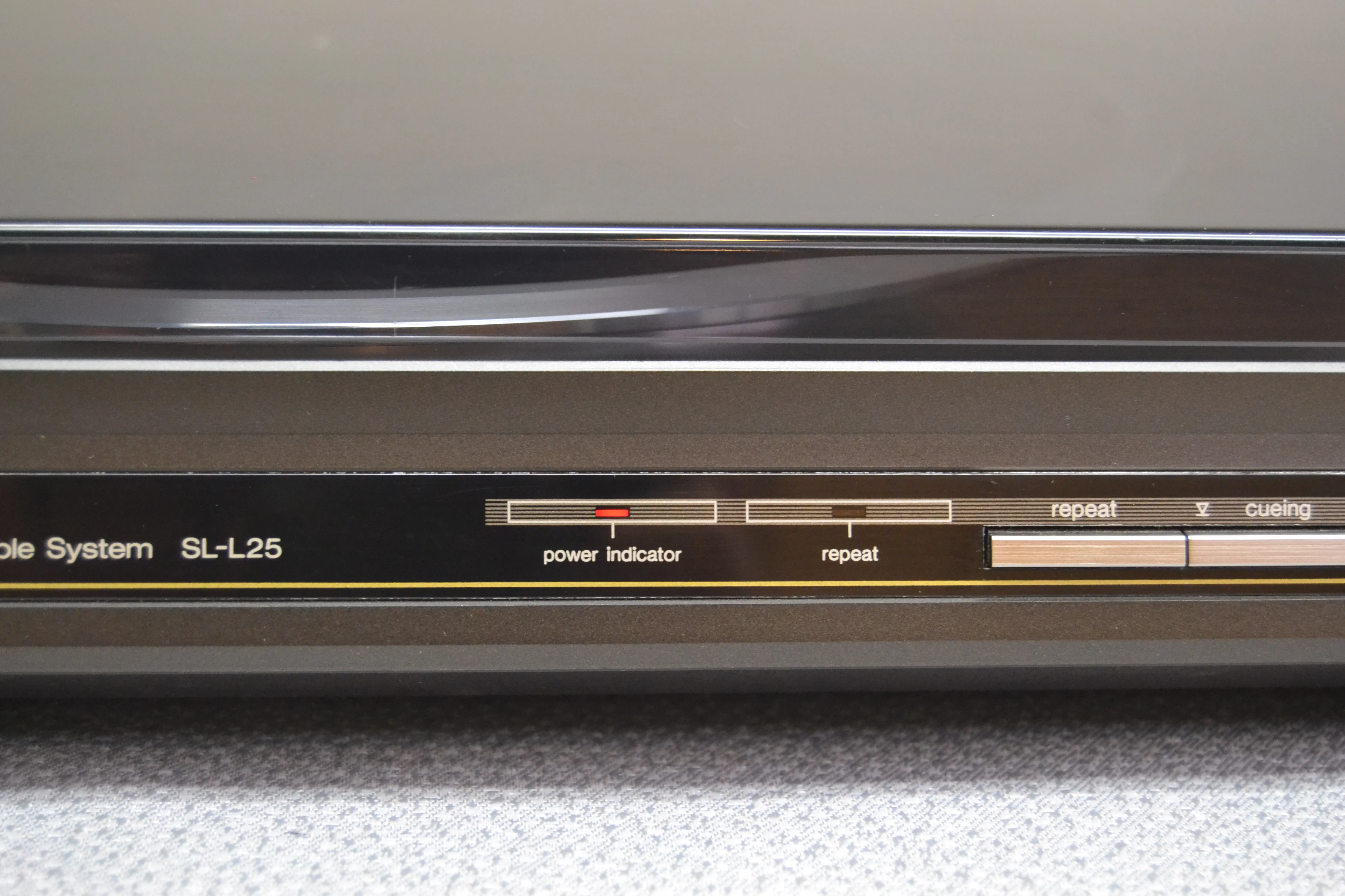 Technics SL-L25 Linear Tracking Turntable - Image 4