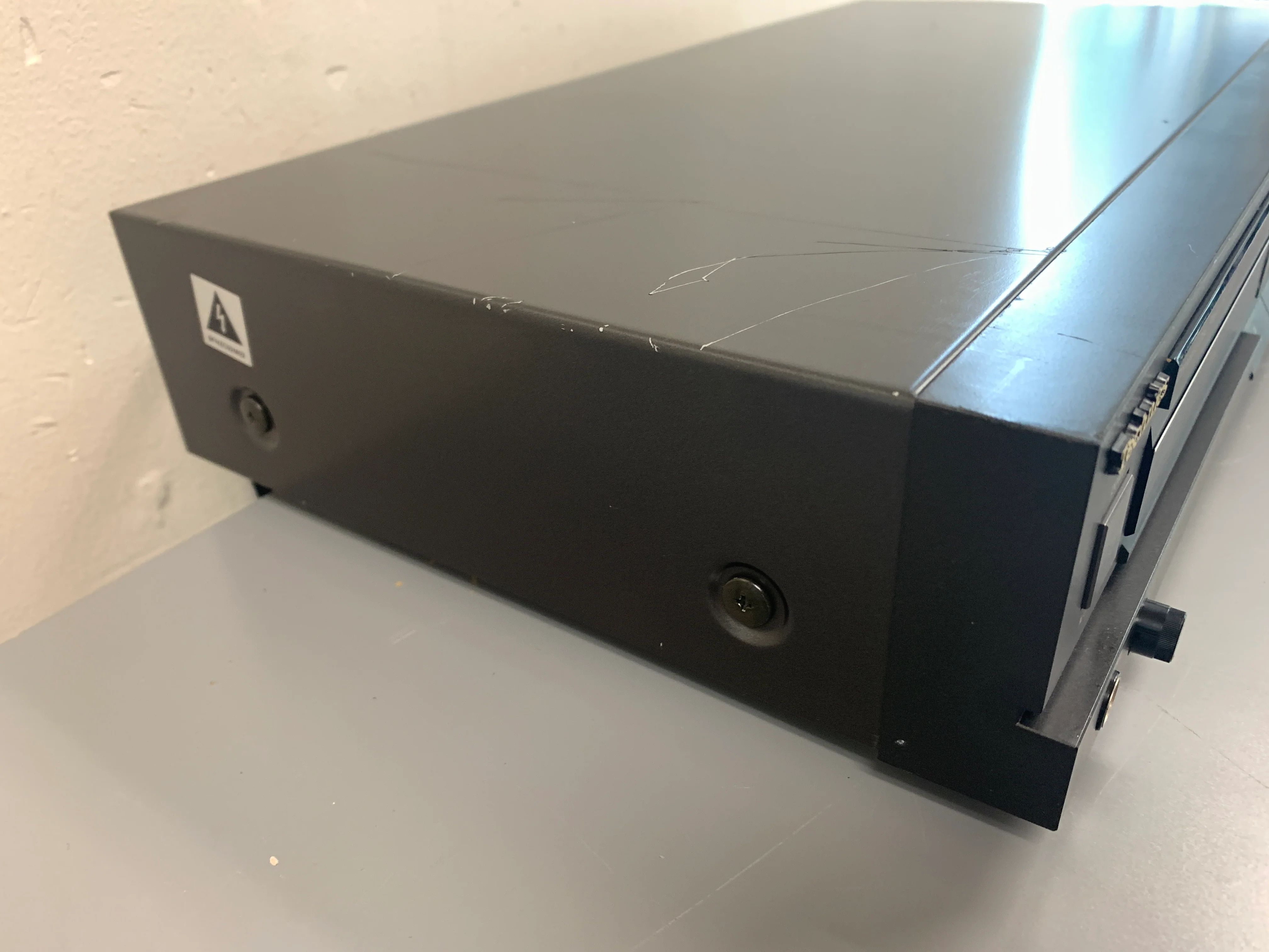 Technics SL-P220 Single Compact Disc Player - Image 12