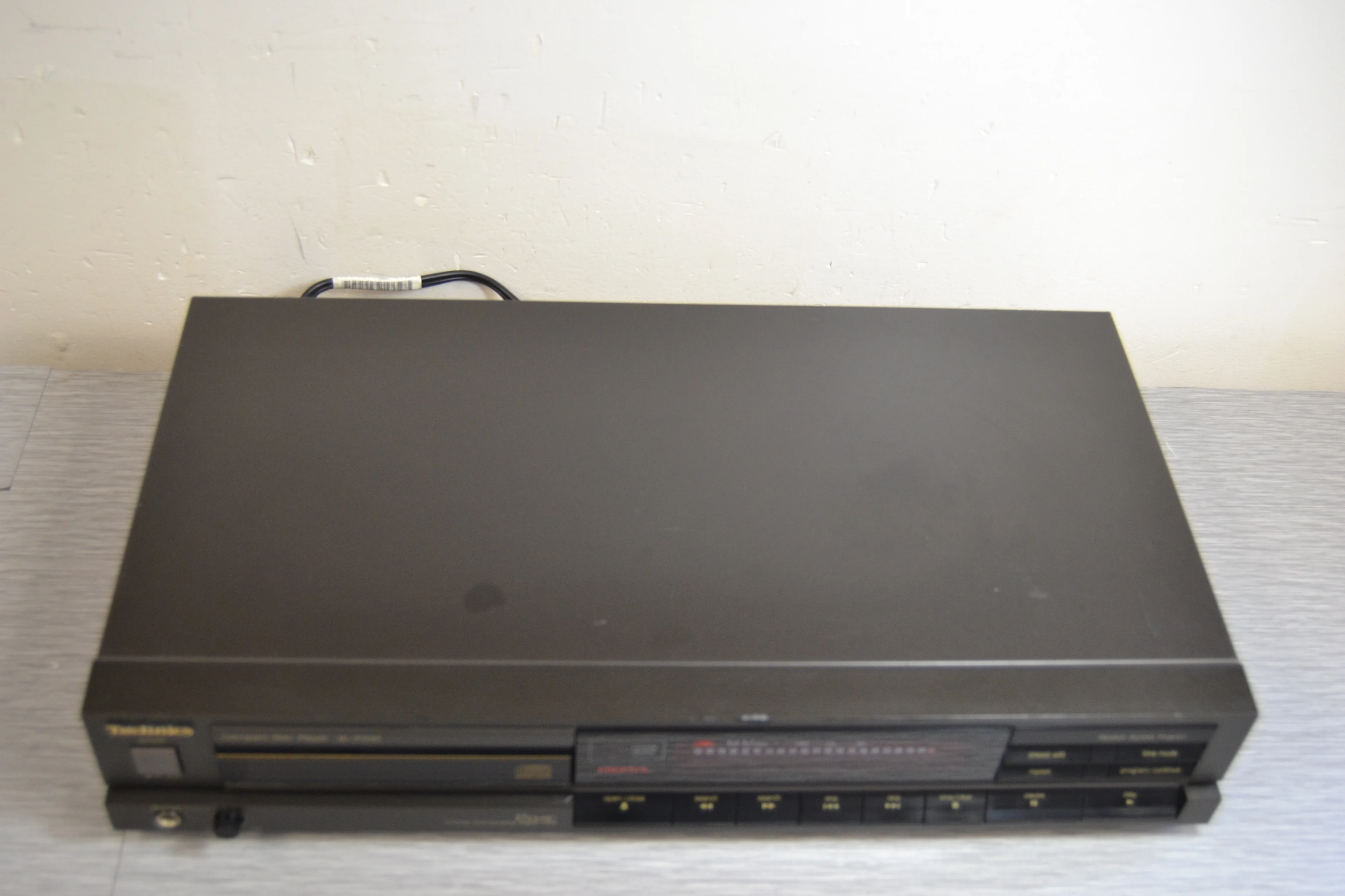 Technics SL-P230 Single CD Player * Remote Control - Image 5