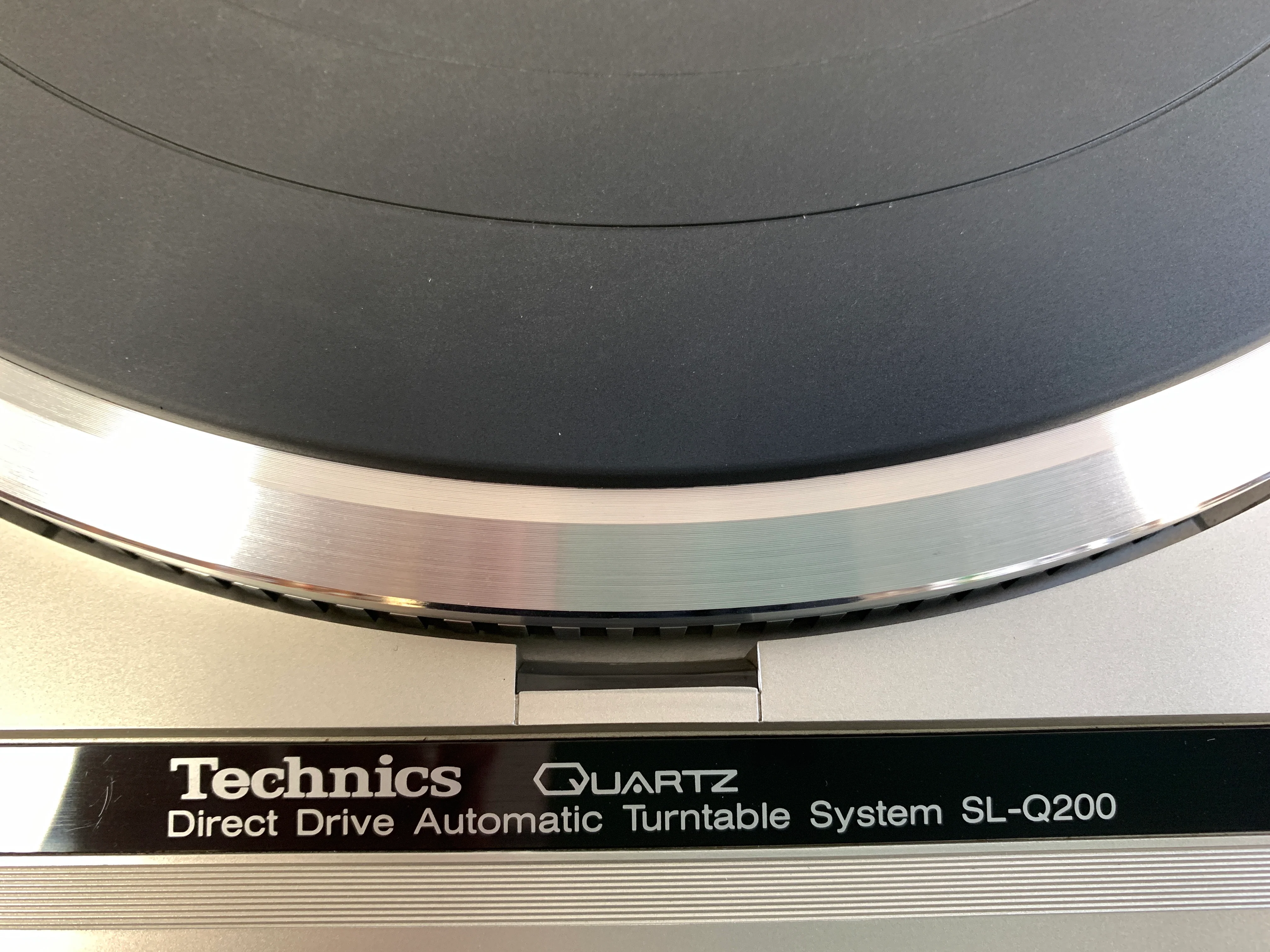 Technics SL Q-200 Turntable - Image 5