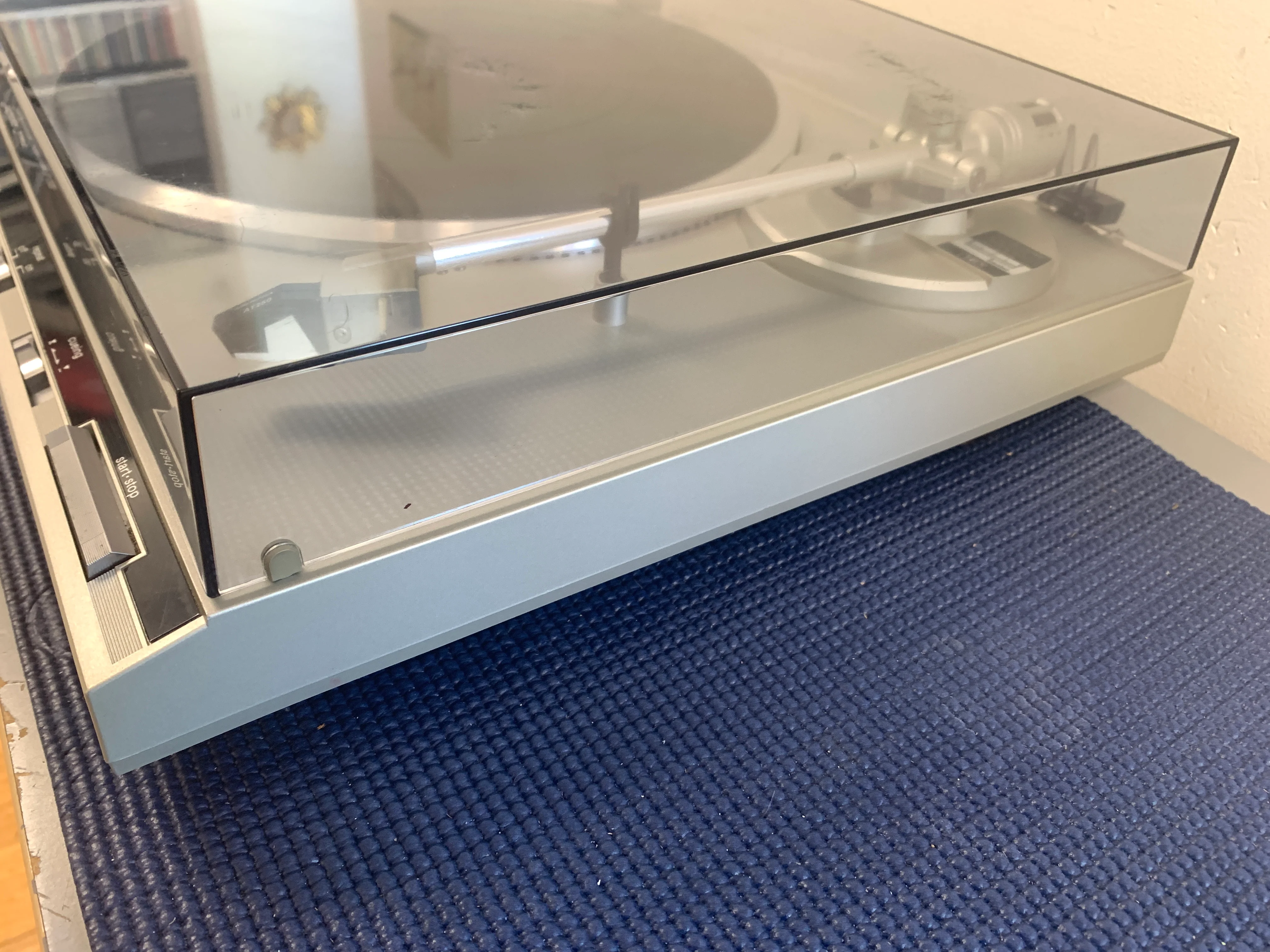 Technics SL-Q300 Direct Drive Fully Automatic Turntable - Image 13