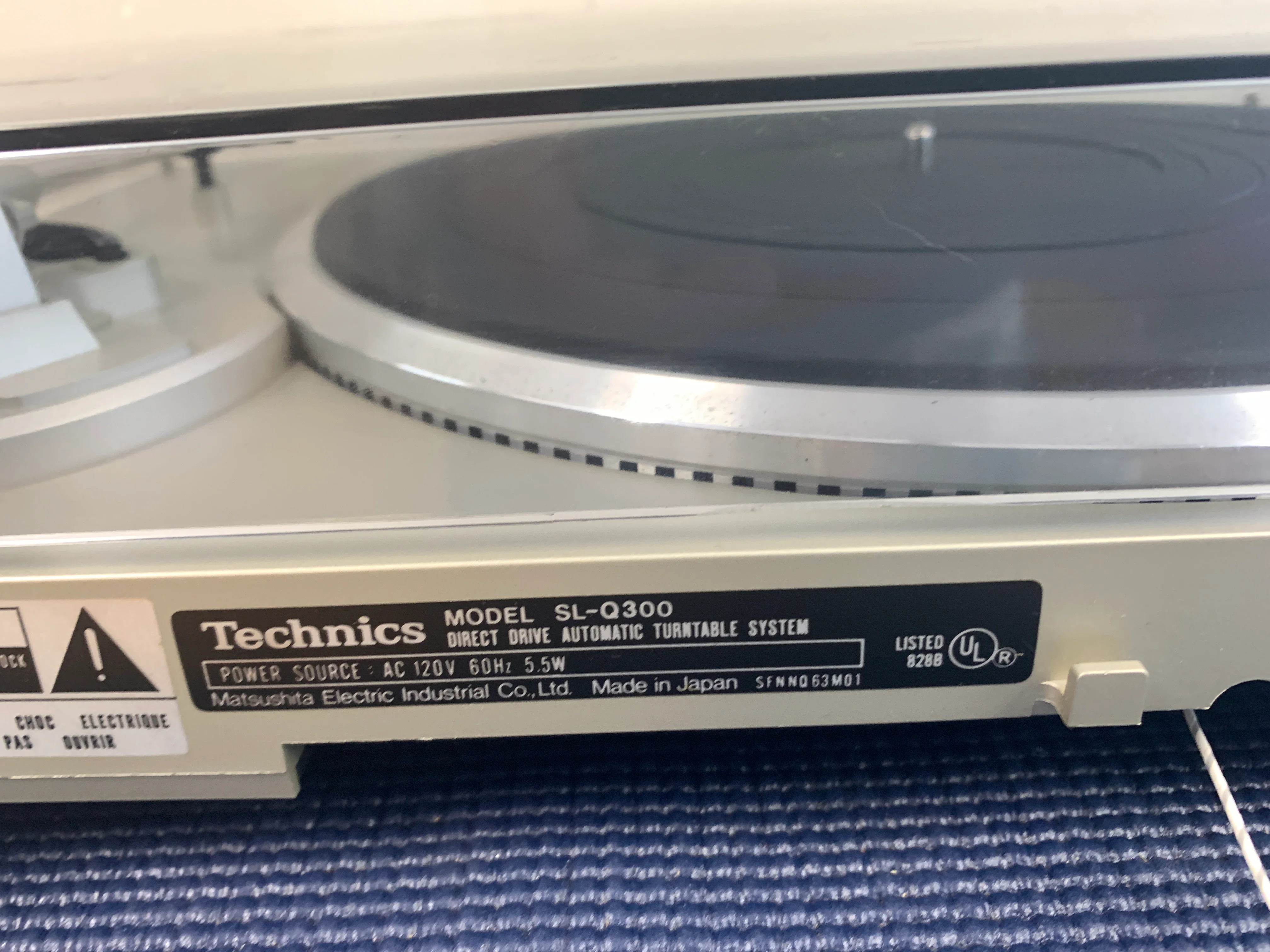 Technics SL-Q300 Direct Drive Fully Automatic Turntable - Image 16