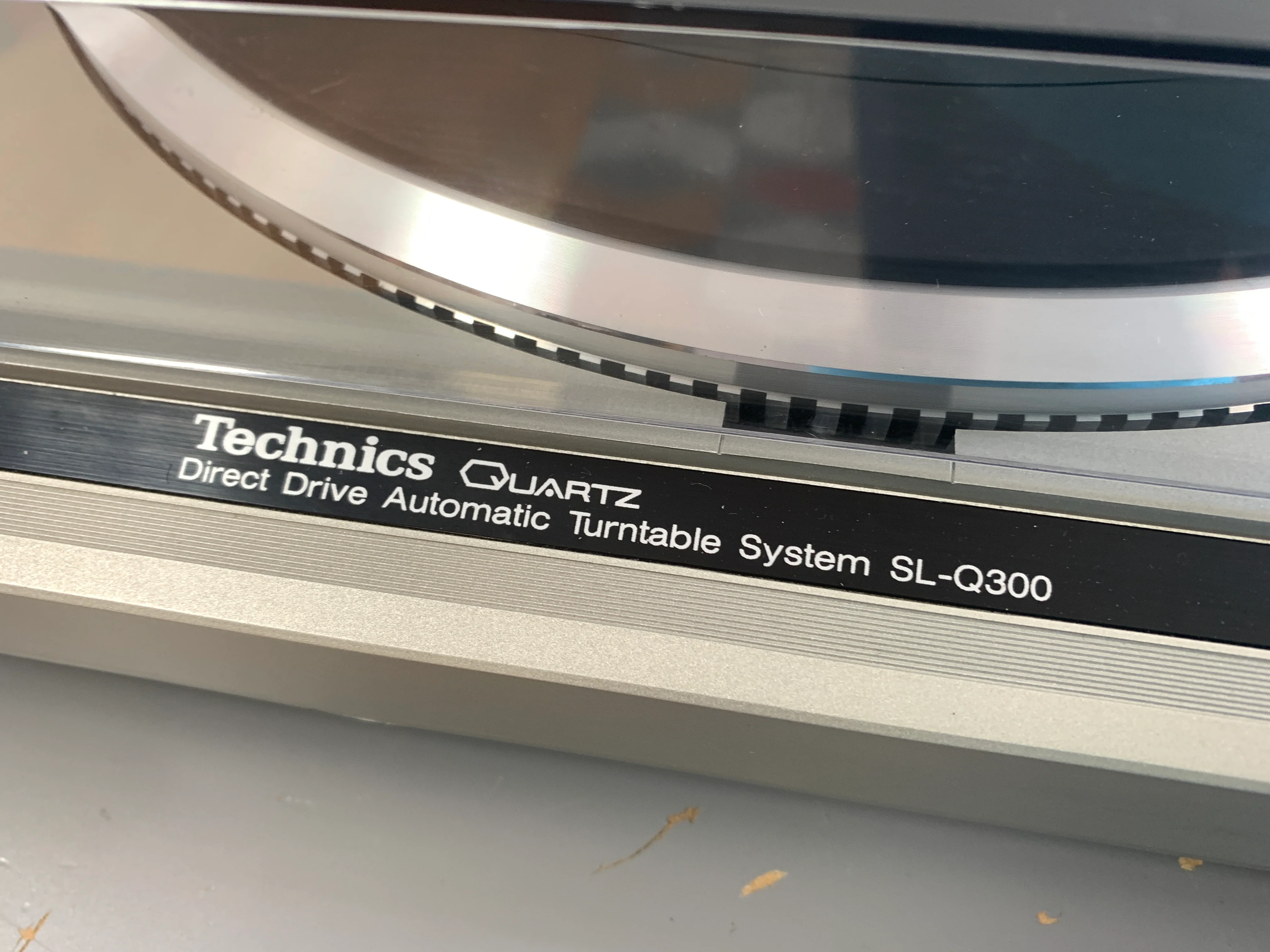 Technics SL-Q300 Turntable with NEW AT81CP Cartridge - Image 12