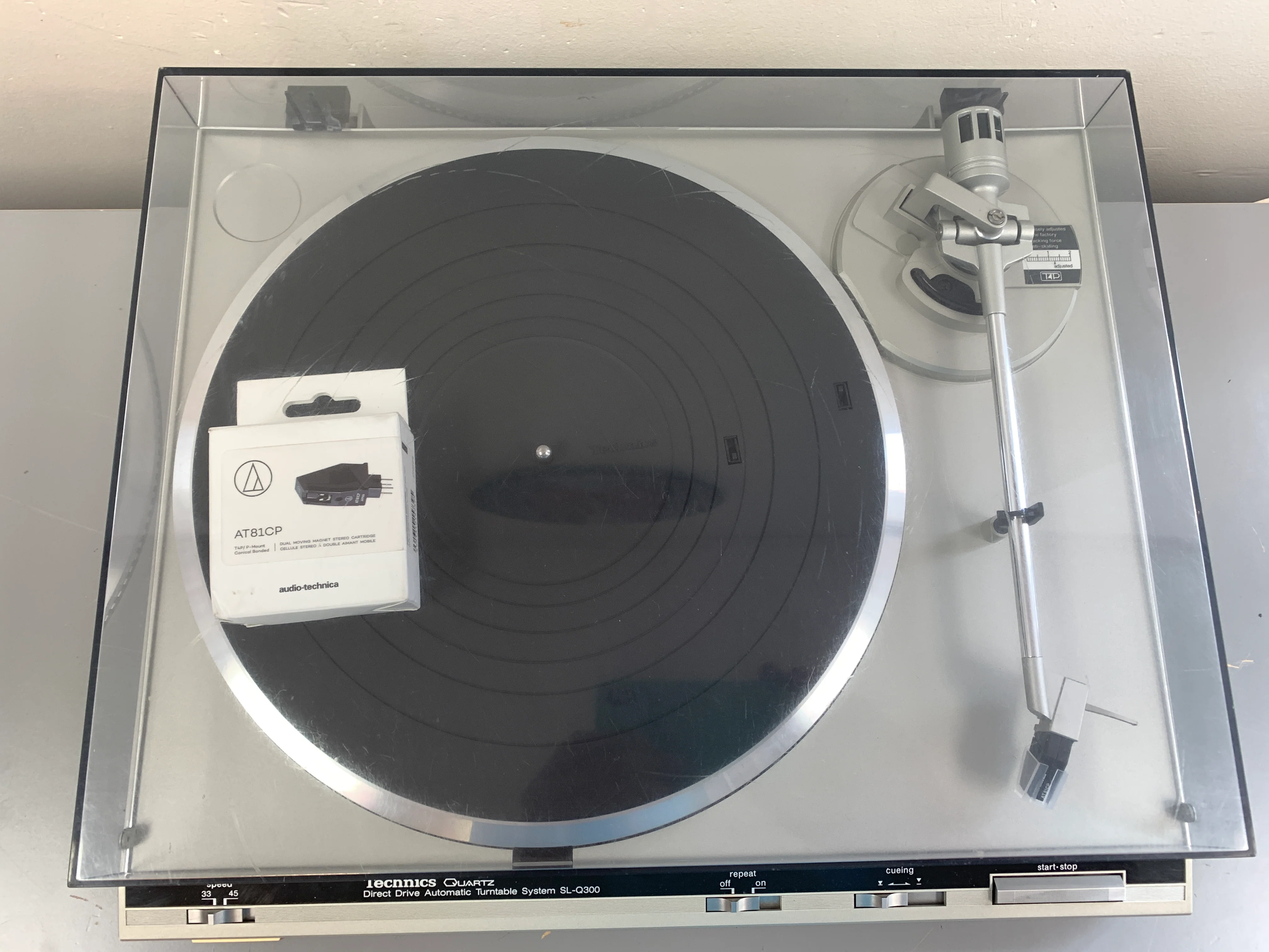 Technics SL-Q300 Turntable with NEW AT81CP Cartridge - Image 9
