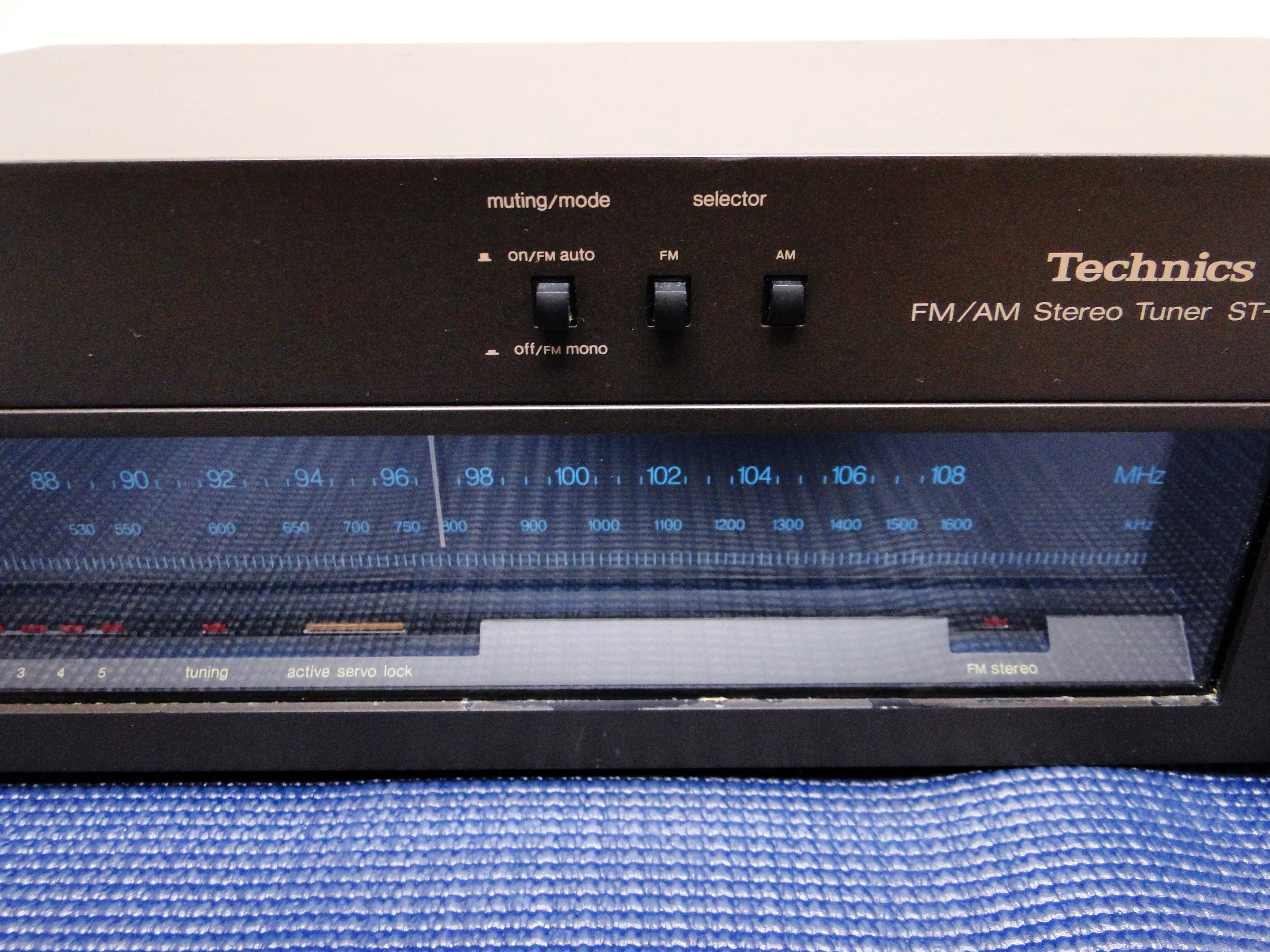 Technics ST-8044K Stereo tuner - Image 3