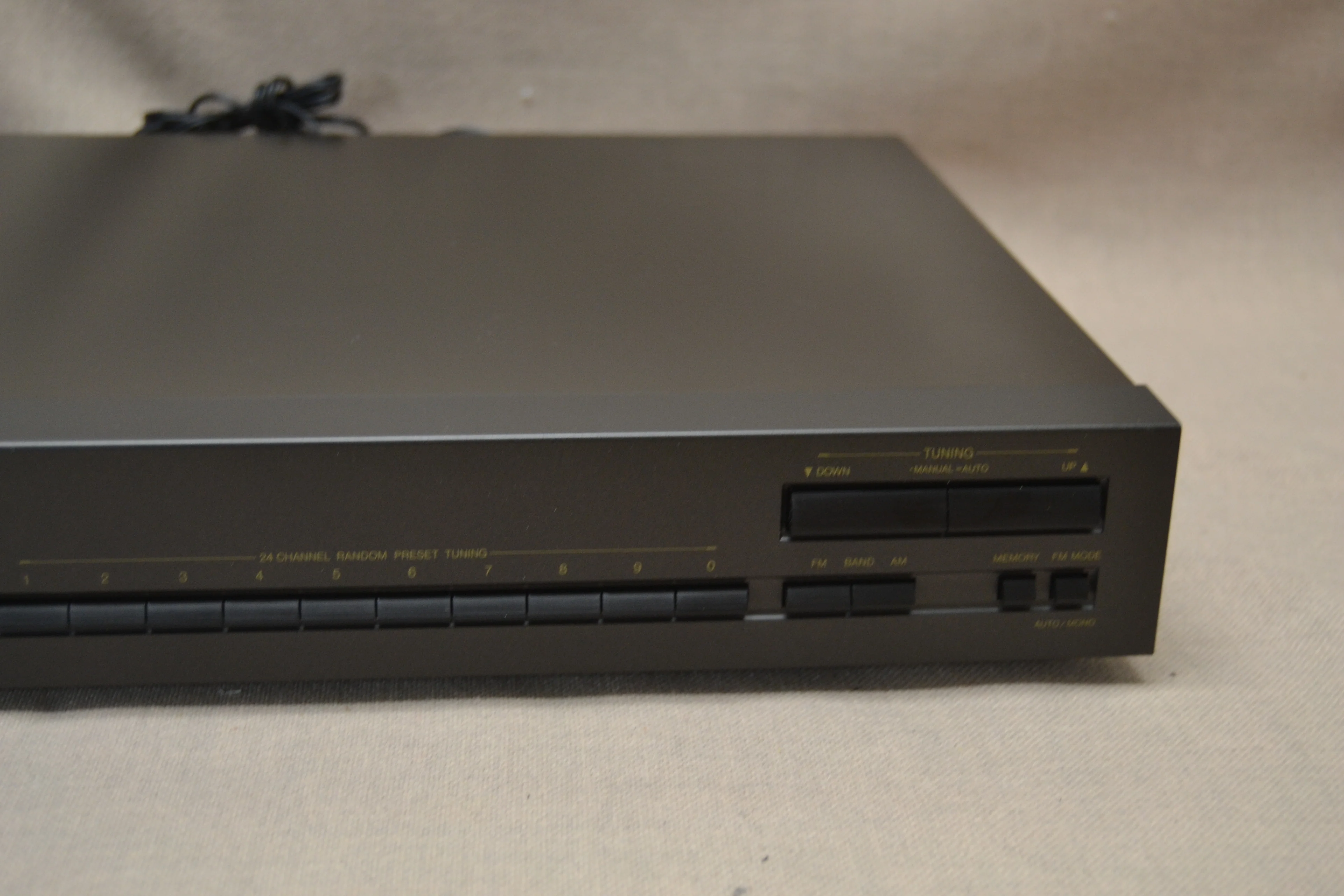 Technics ST-K50 Stereo Tuner - Image 4