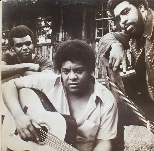 The Isley Brothers - Givin' It Back (LP, Album, RL ) (Very Good (VG)) - Image 3