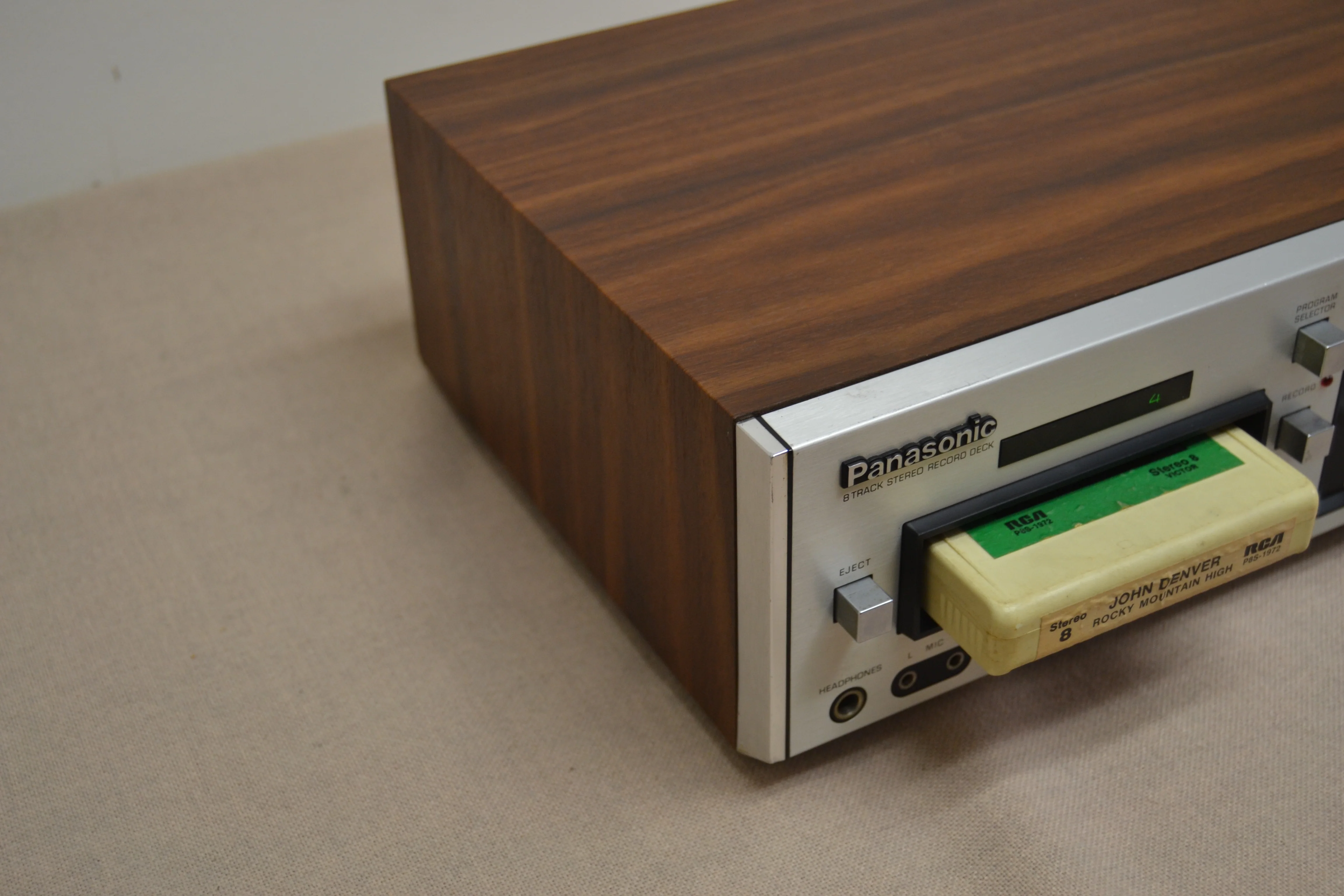 The Panasonic RS-805US - 8 Track Player / Recorder * Fully Serviced * New Belts - Image 6