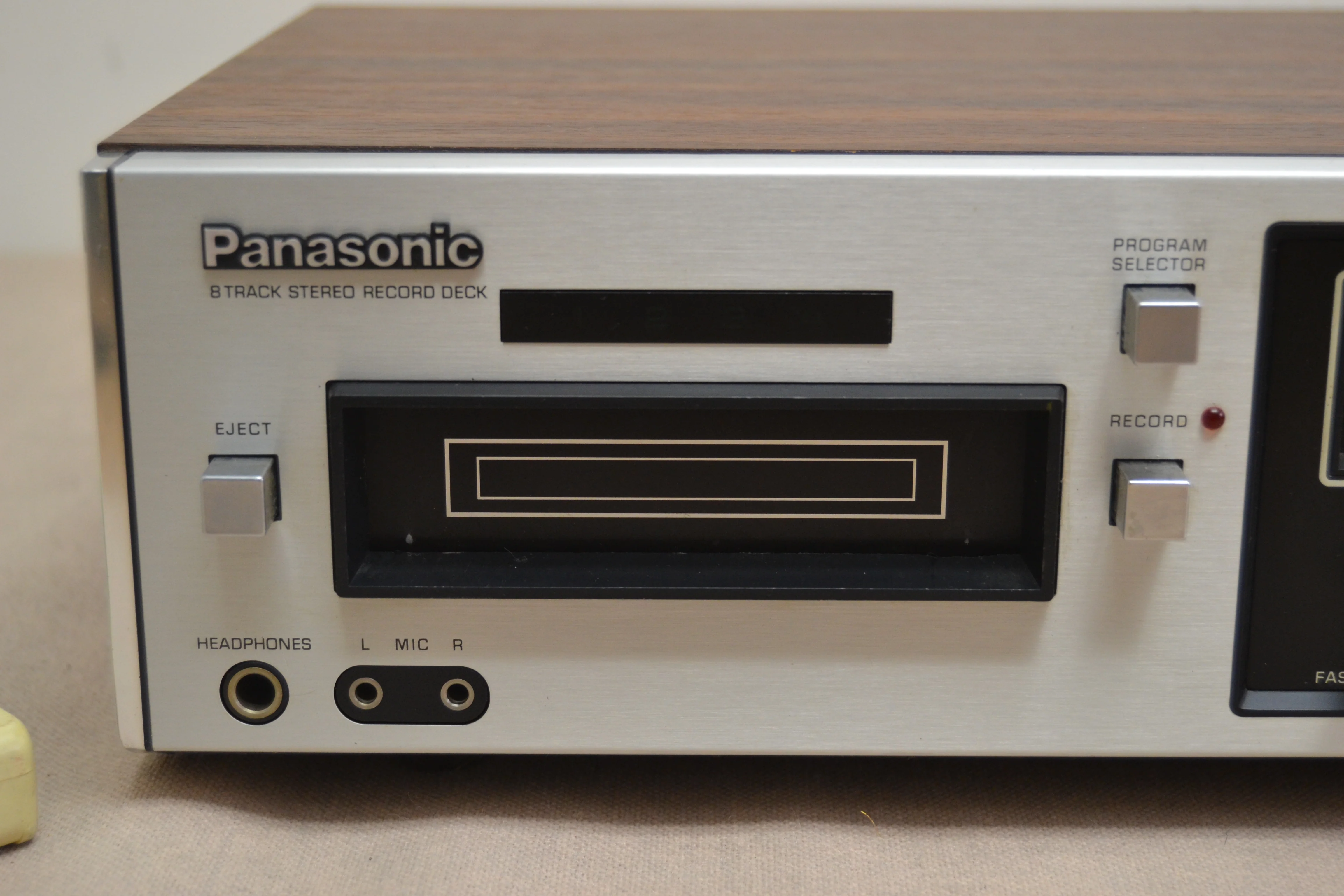 The Panasonic RS-805US - 8 Track Player / Recorder * Fully Serviced * New Belts - Image 7
