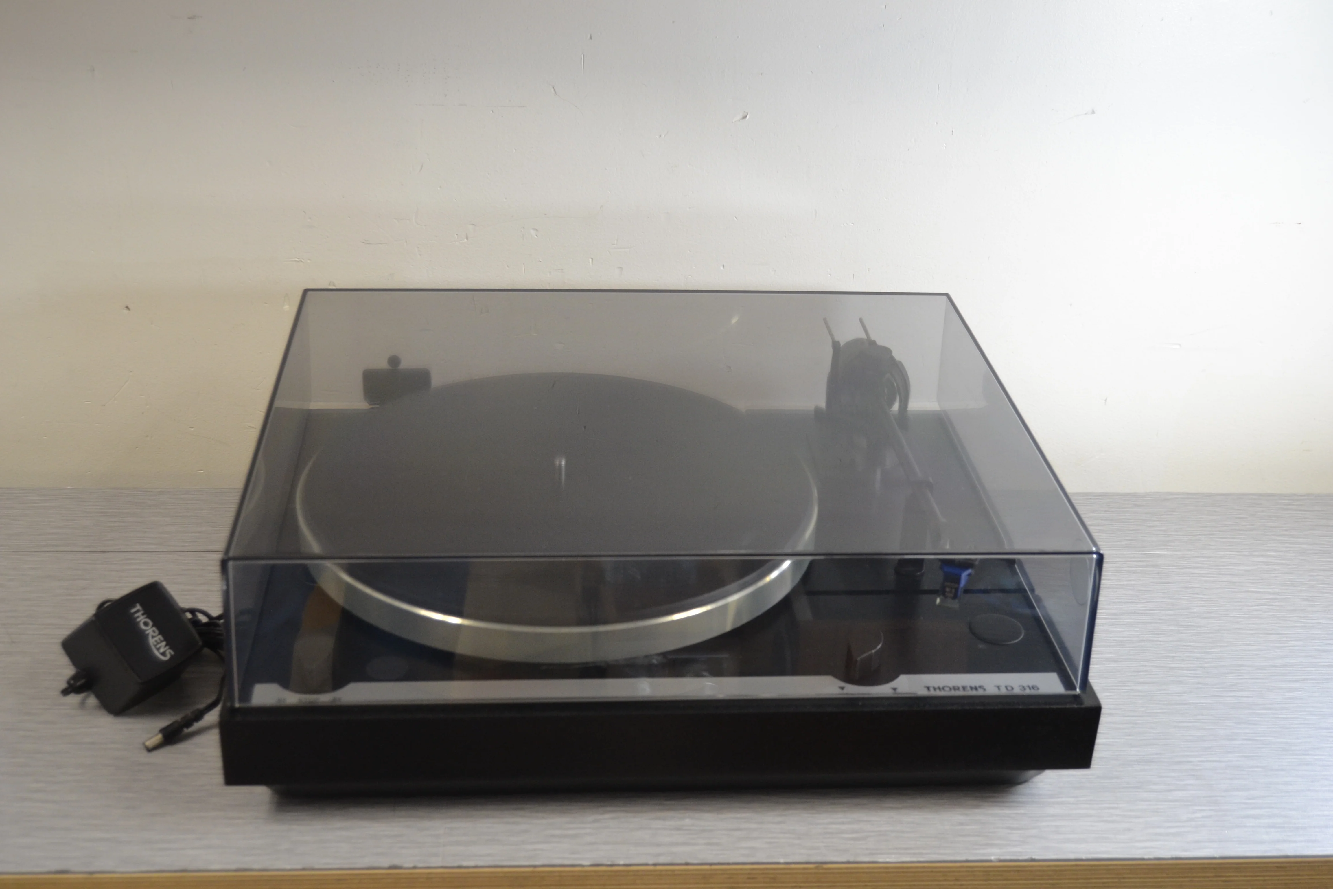 Thorens TD-316 Turntable with NEW Audio Technica AT3600 Cartridge