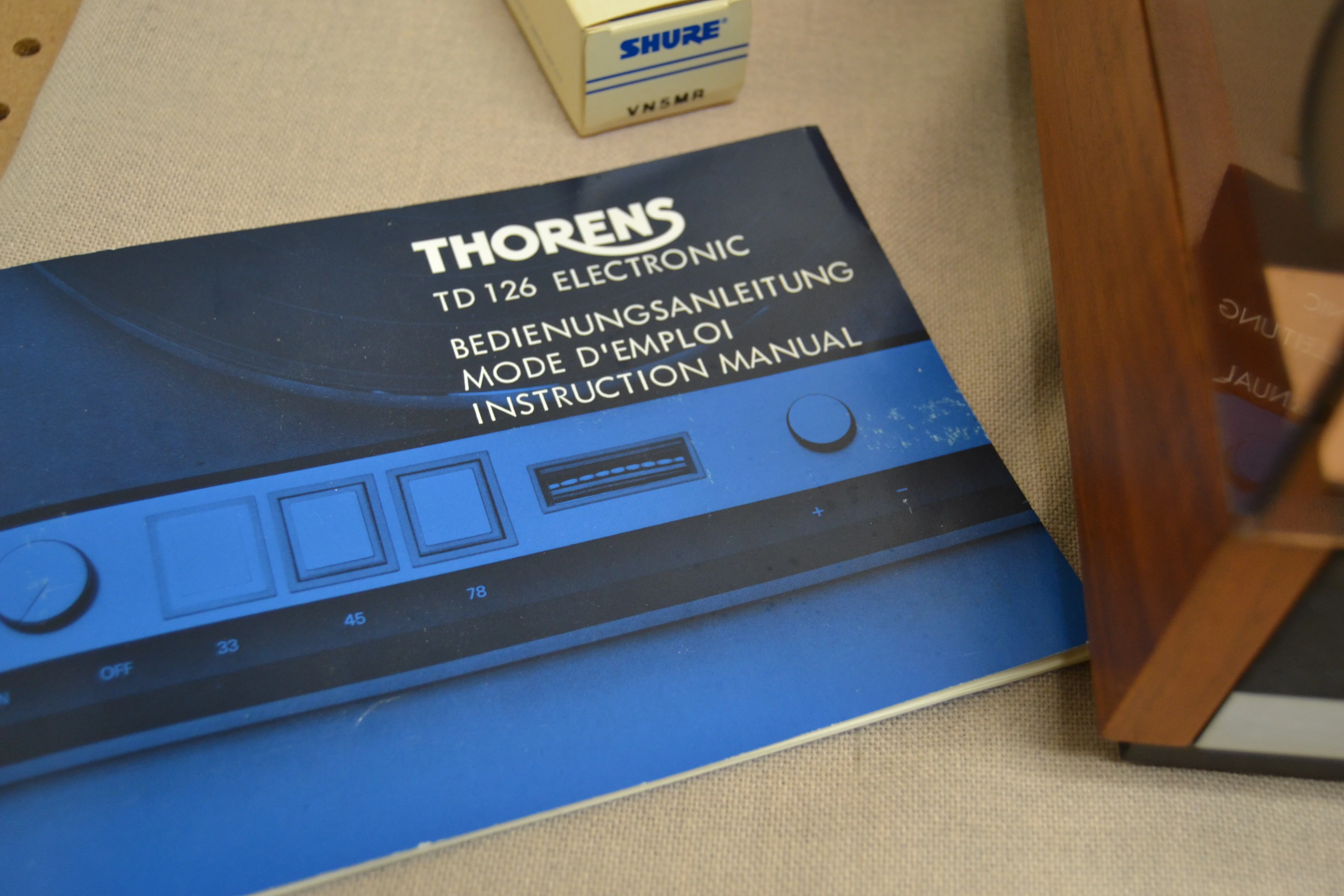 Thorens TD126 Electronic * Belt Drive Turntable * Shure V15 V Cartridge * Second NOS Shure Stylus - Image 13