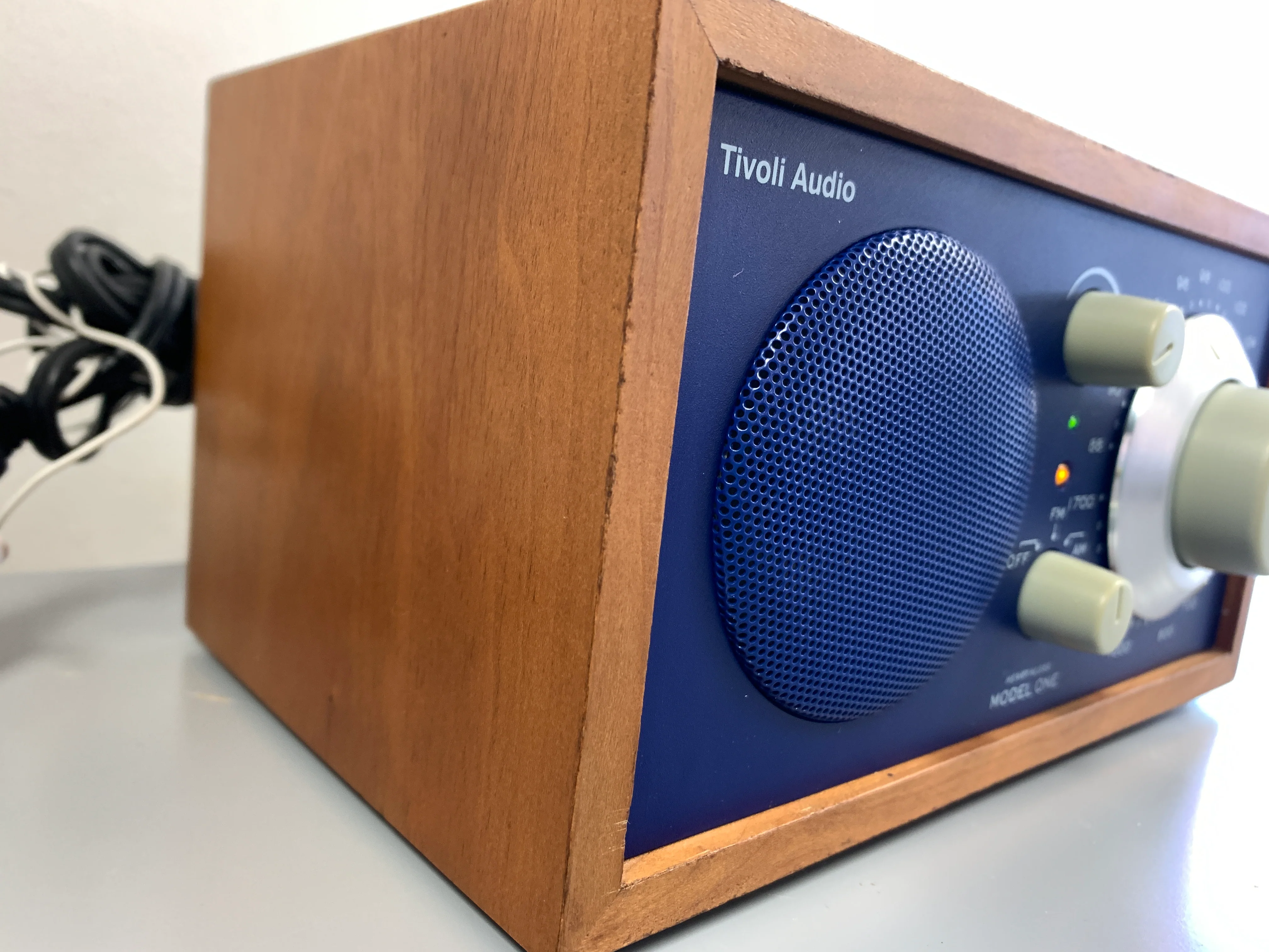 Tivoli Audio Model One AM/FM Radio - Image 2