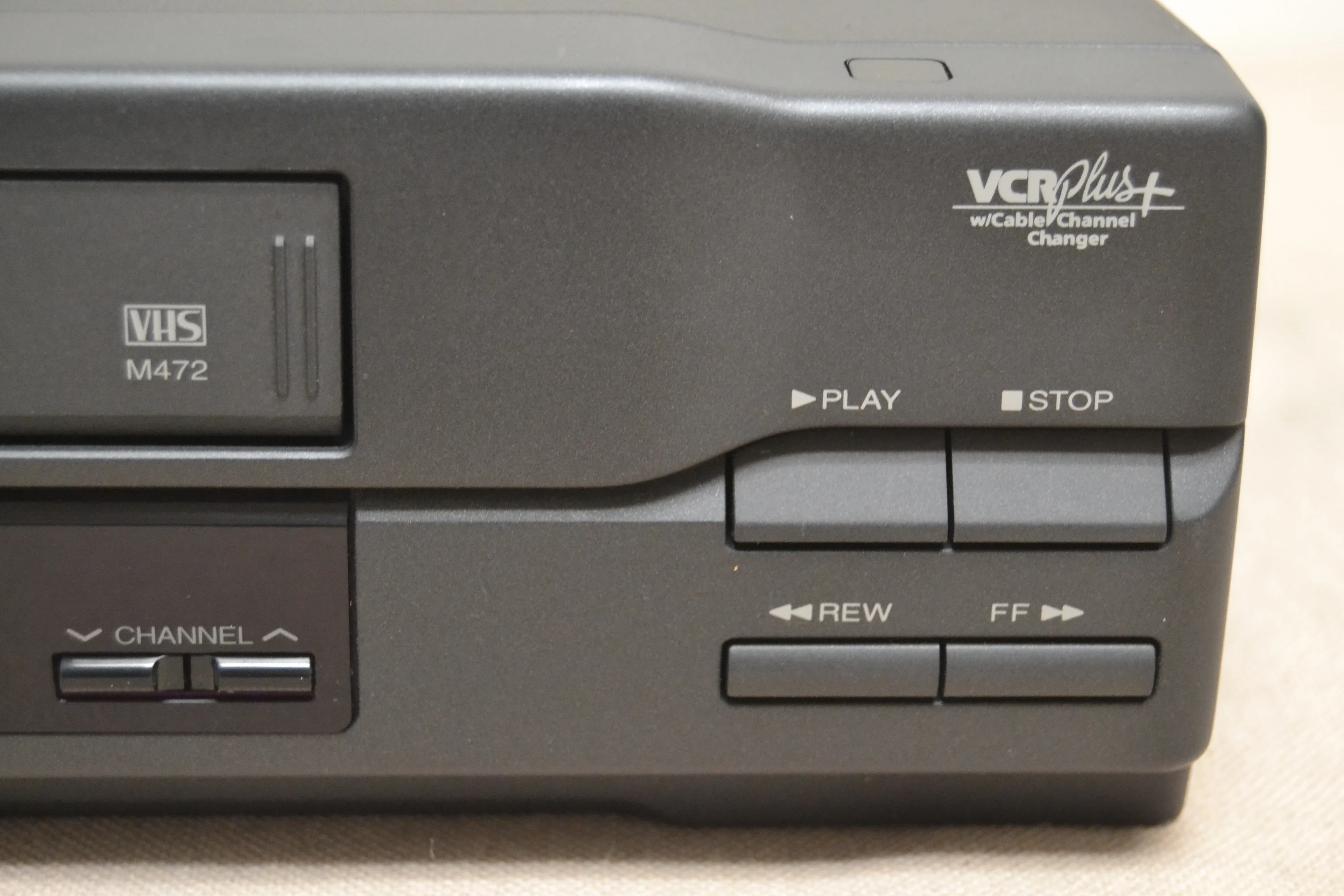 Toshiba M-472 Video Cassette Recorder * Remote * Fully Serviced New Belts - Image 4