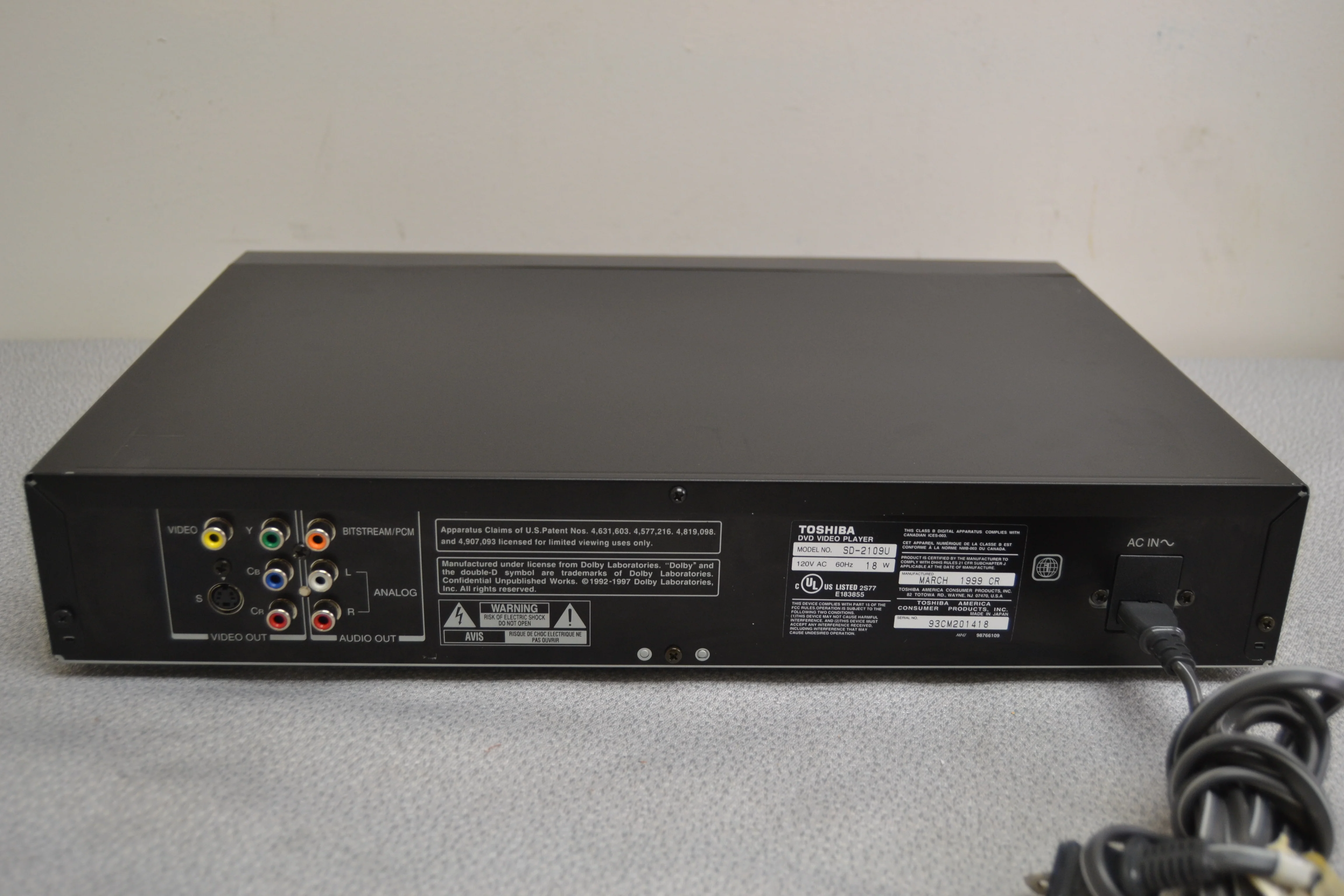 Toshiba SD-2109U Single DVD/CD Player - Image 7