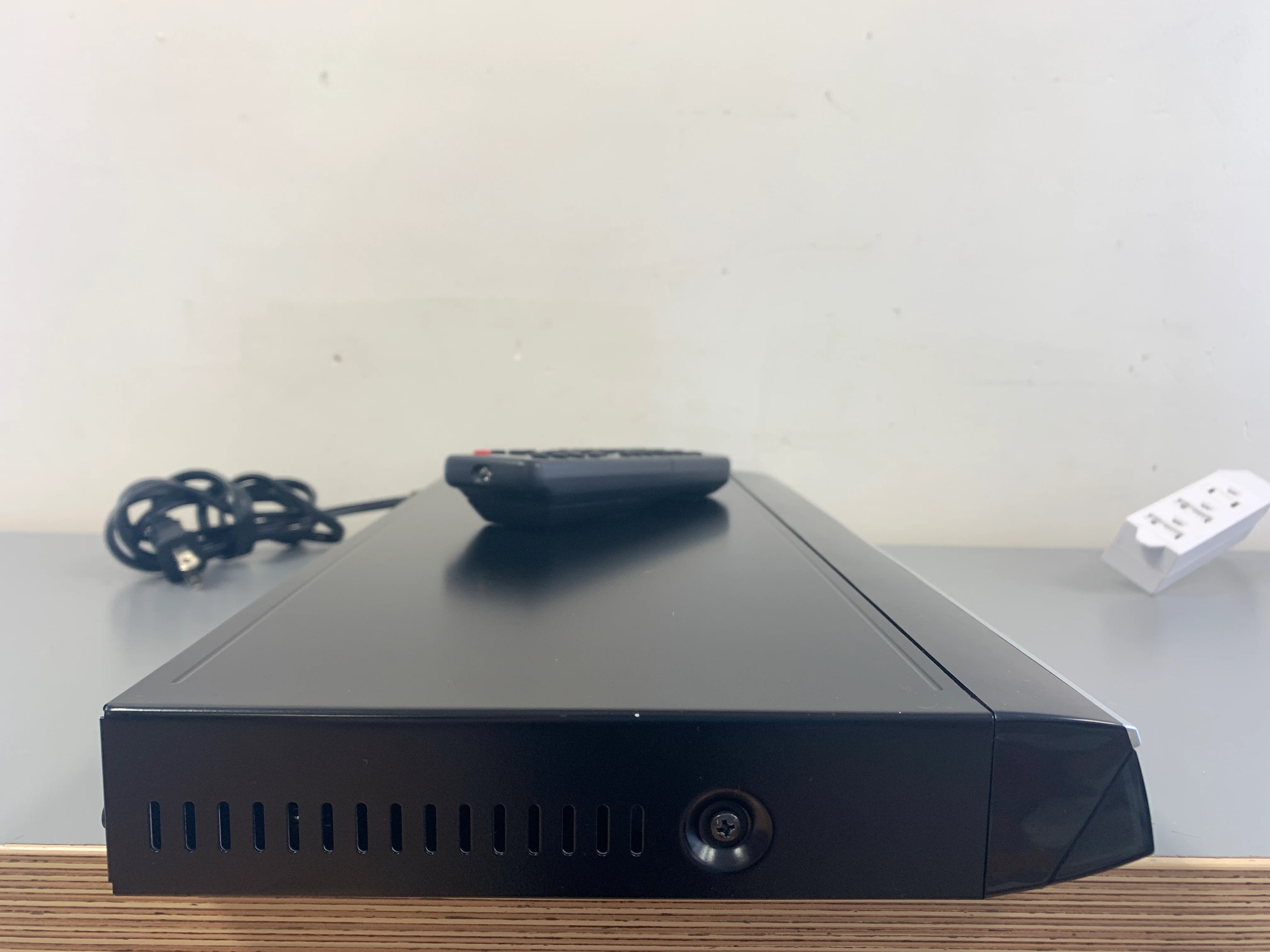 Toshiba SDK1000 DVD/CD Player * Remote - Image 6