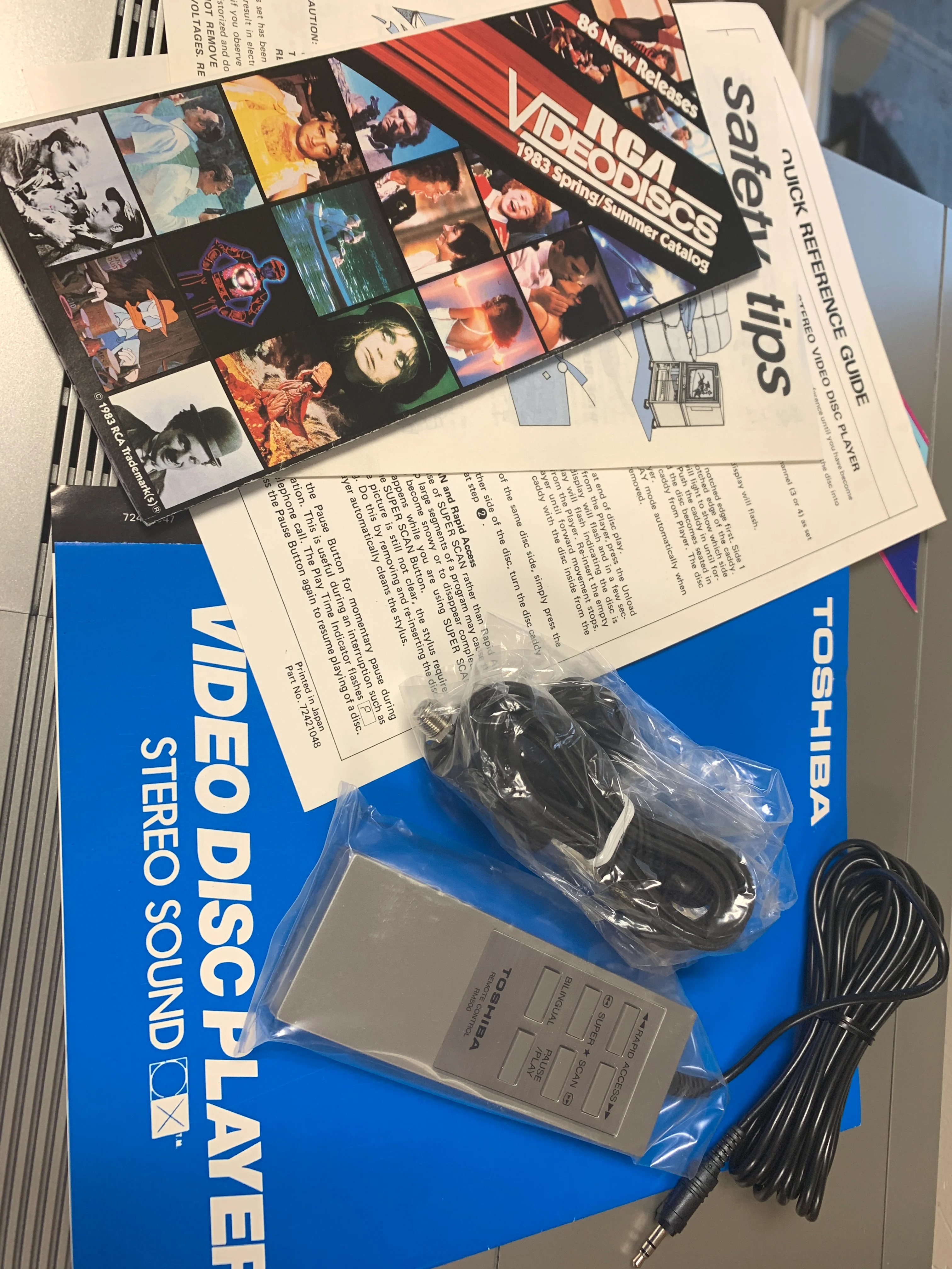 Toshiba VP-550 * CED RCA Video Disc Player * New Open Box * Serviced with New Belts * Box * Remote * Manual - Image 17