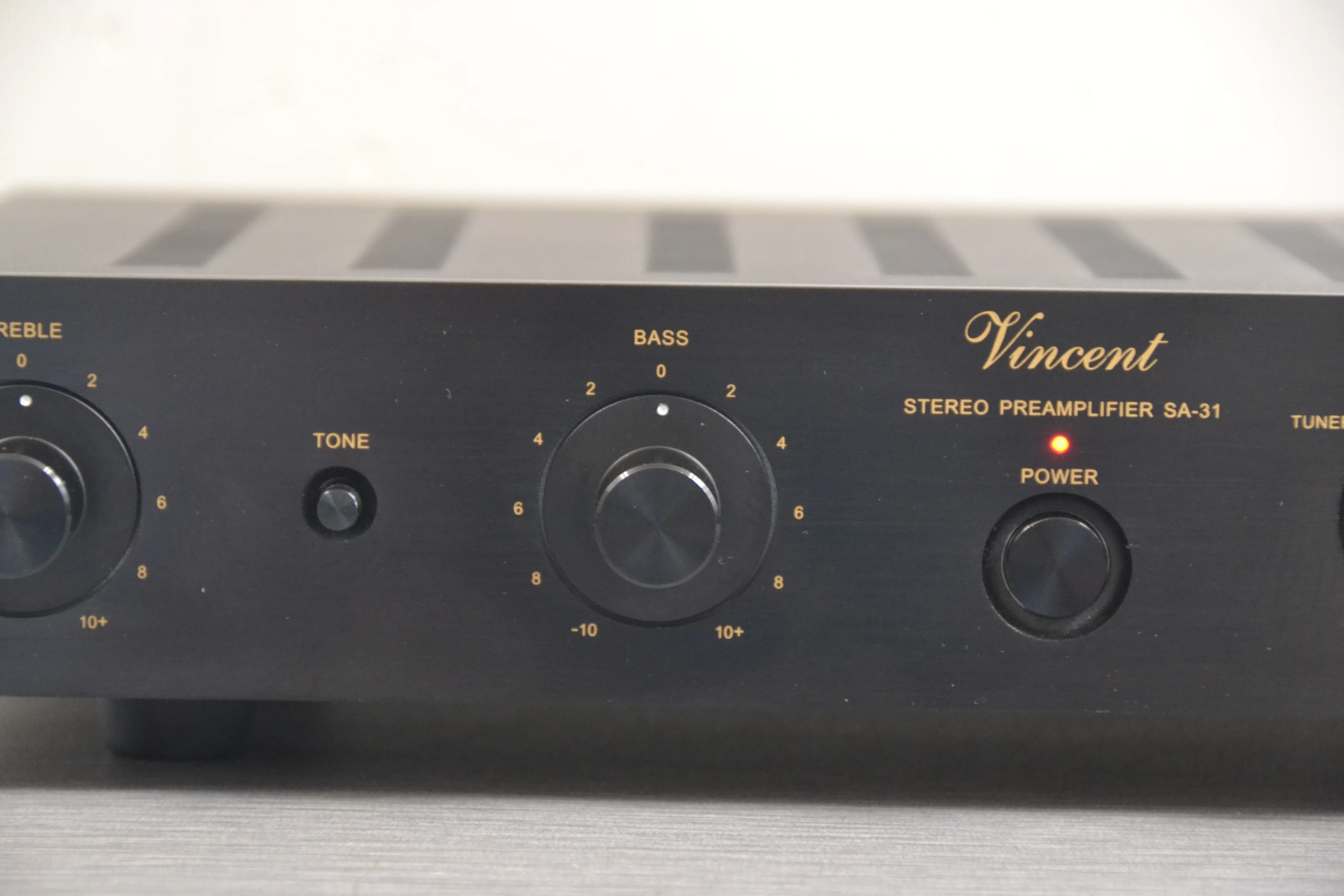 Vincent SA-31 Hybrid Stereo Preamplifier (2003-18) - Image 3