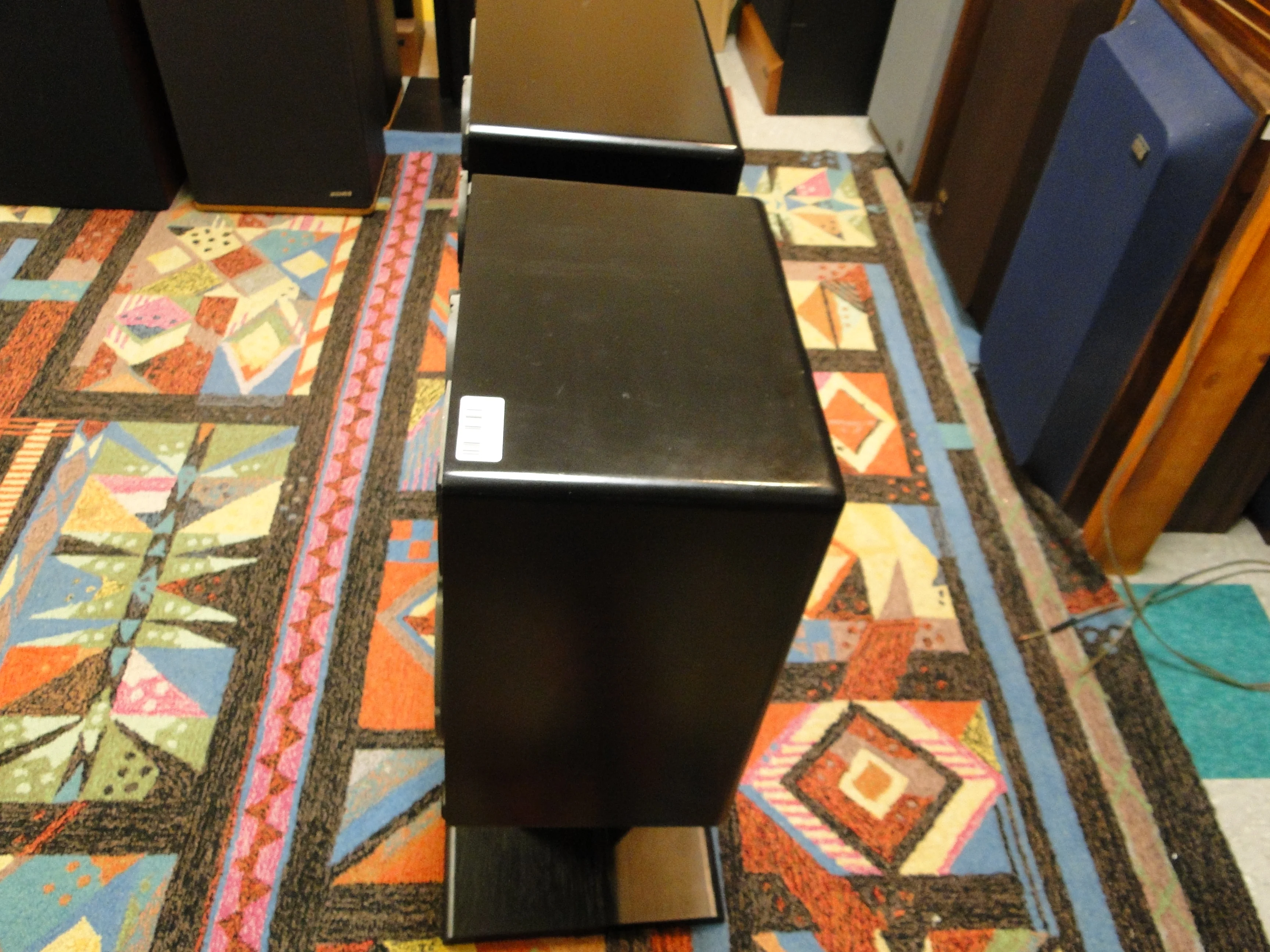 Wenger 1104 Reference Monitor Speakers * Stands - Image 3