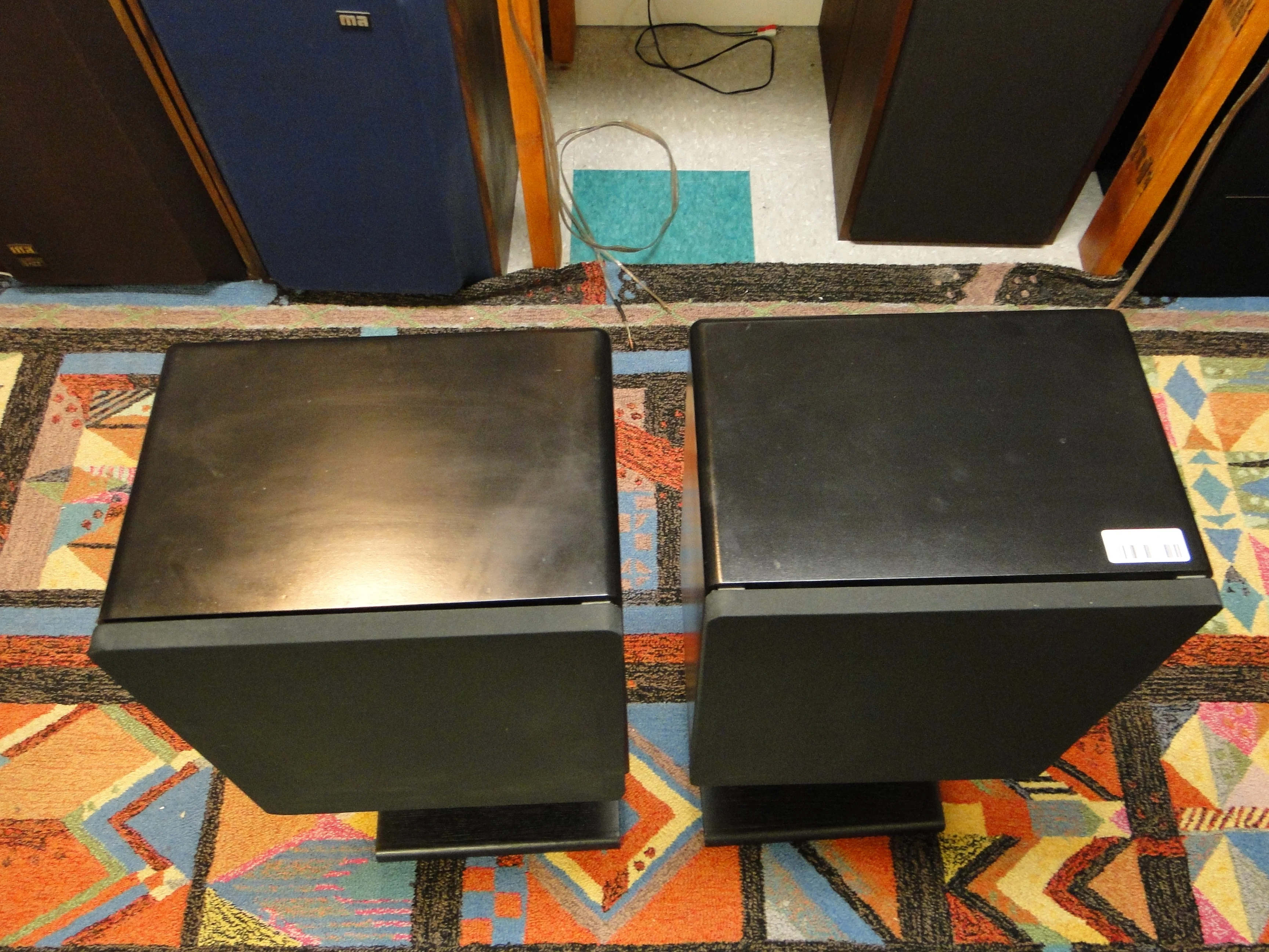 Wenger 1104 Reference Monitor Speakers * Stands - Image 5