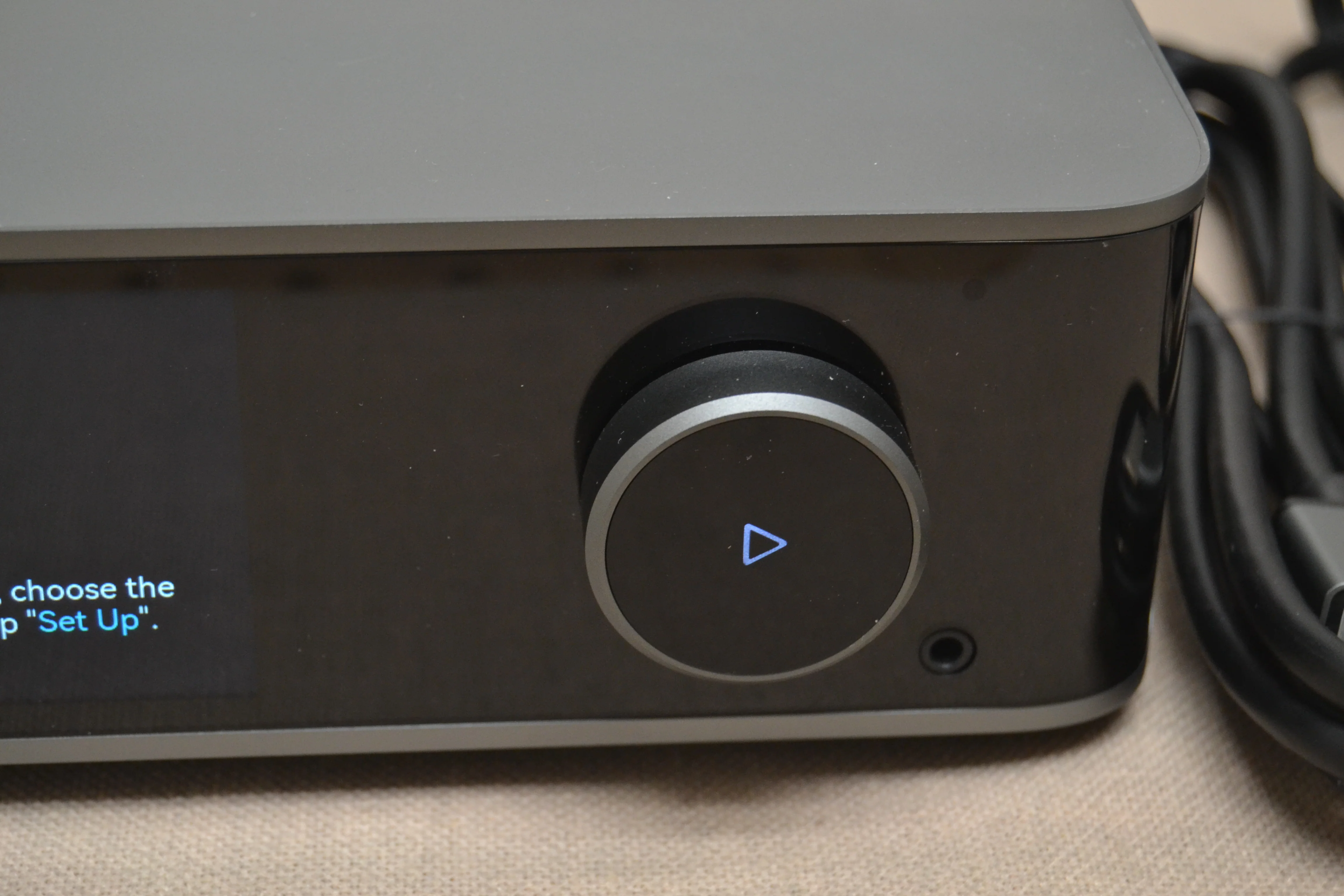 WiiM Ultra Streaming music player and digital preamp with Wi-Fi®, Bluetooth®, and 3.5" touchscreen - Image 11