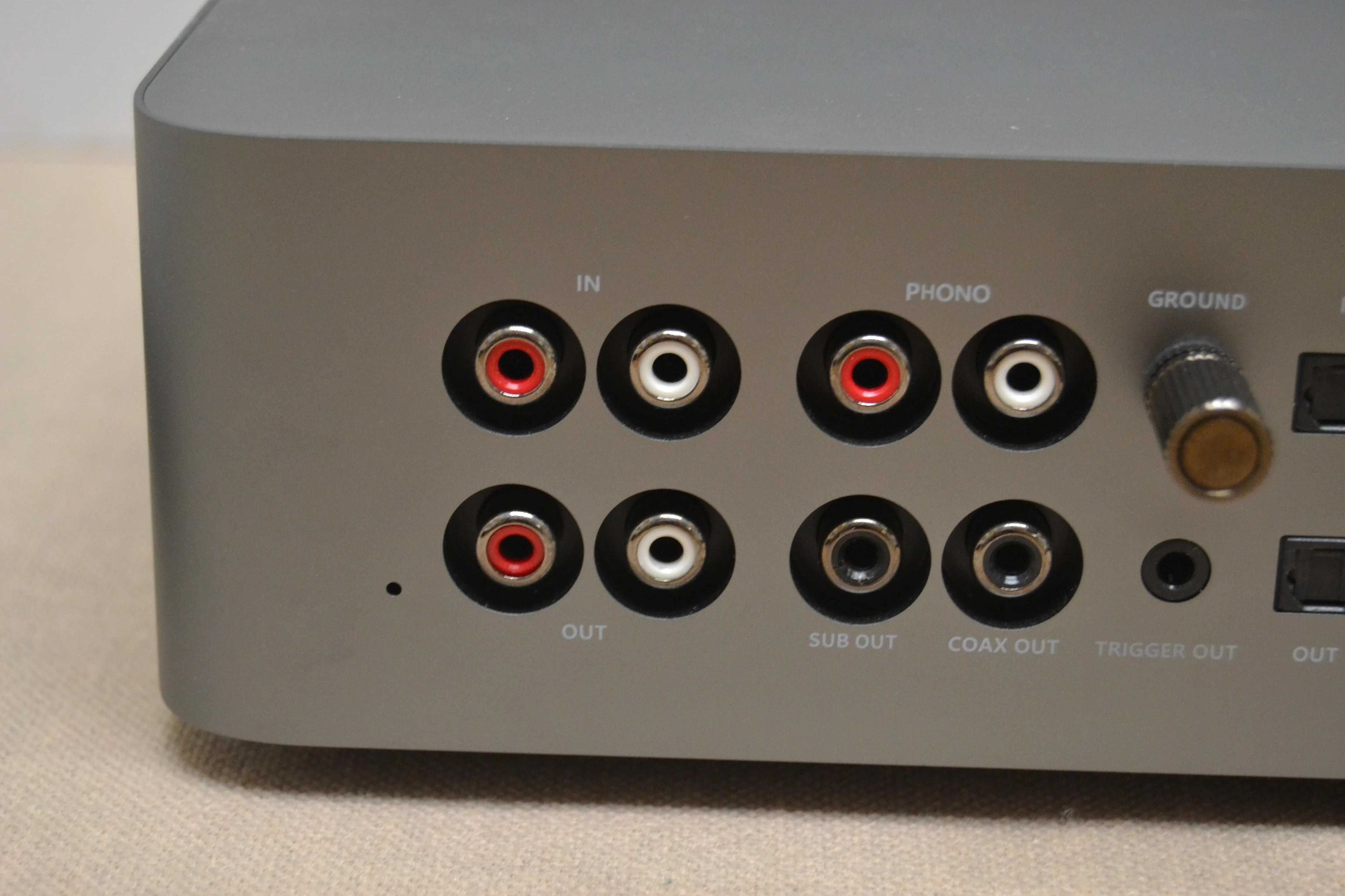 WiiM Ultra Streaming music player and digital preamp with Wi-Fi®, Bluetooth®, and 3.5" touchscreen - Image 4
