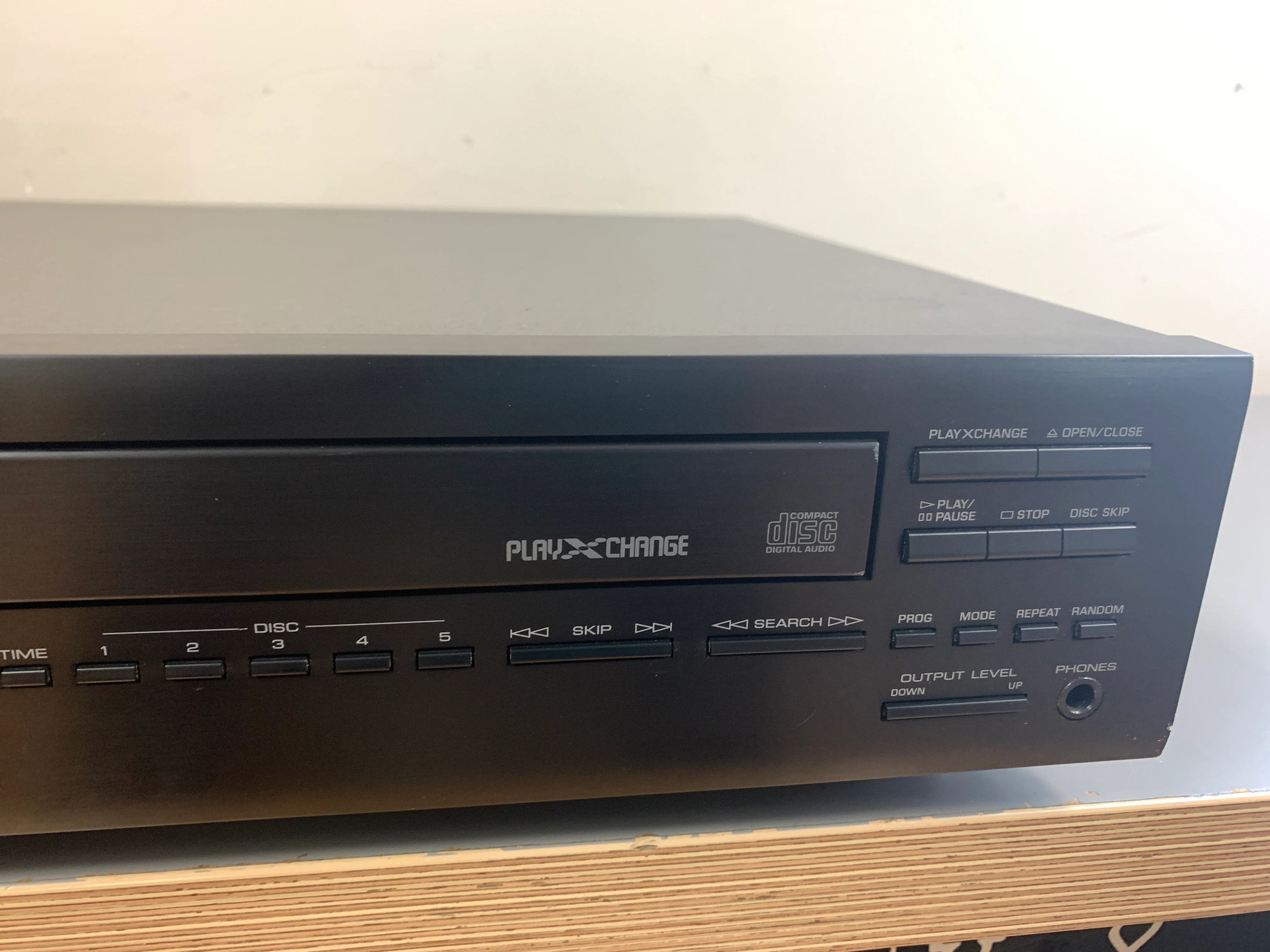Yamaha CDC-625 CD Changer - Image 4