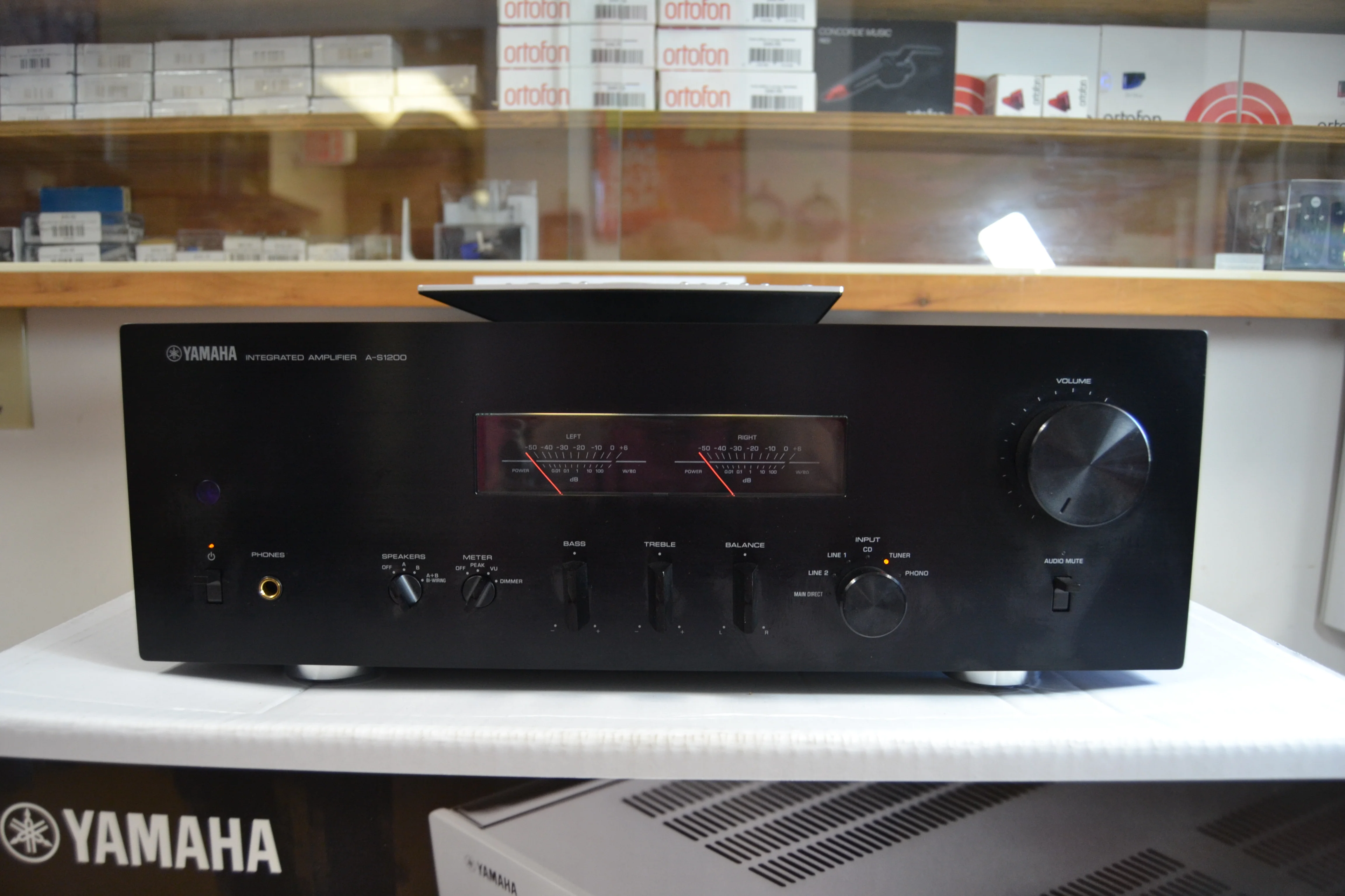 Yamaha A-S1200 Stereo Integrated Amplifier * Remote * Box * Manual * 90W RMS - Image 2