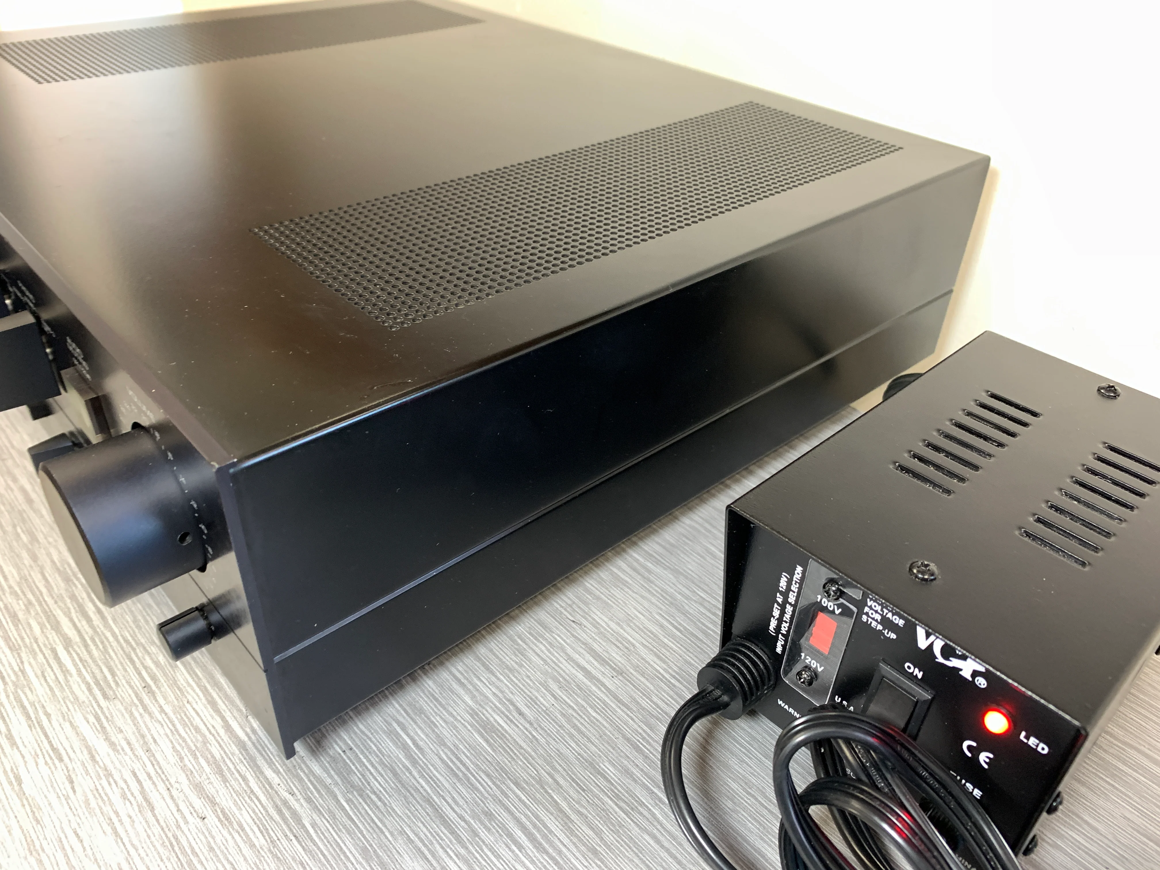 Yamaha C-4 Natural Sound Stereo PreAmplifier (1979-81) - Image 9