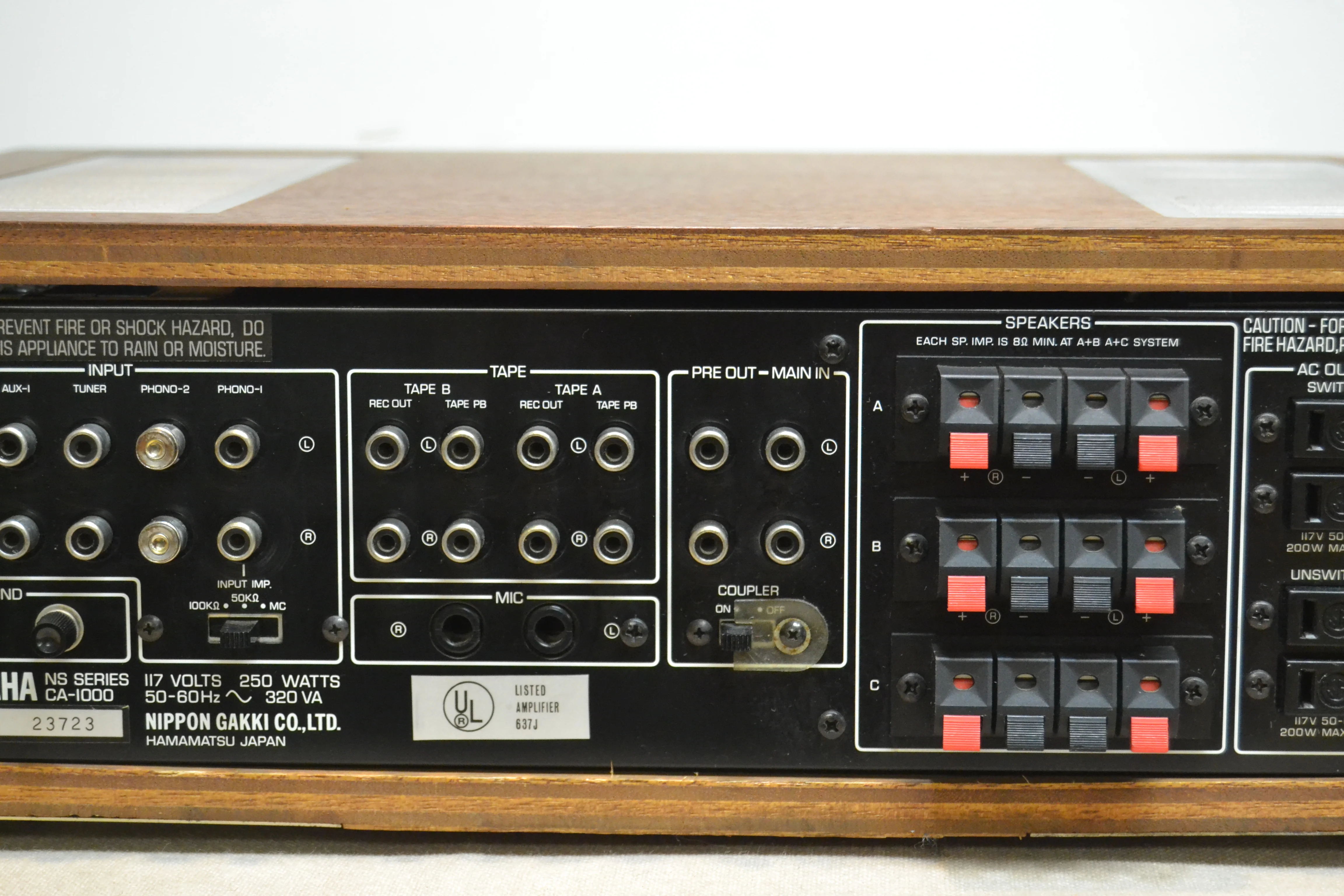 Yamaha CA-1000 Stereo Integrated Amplifier * 70W RMS * 1974 - Image 10