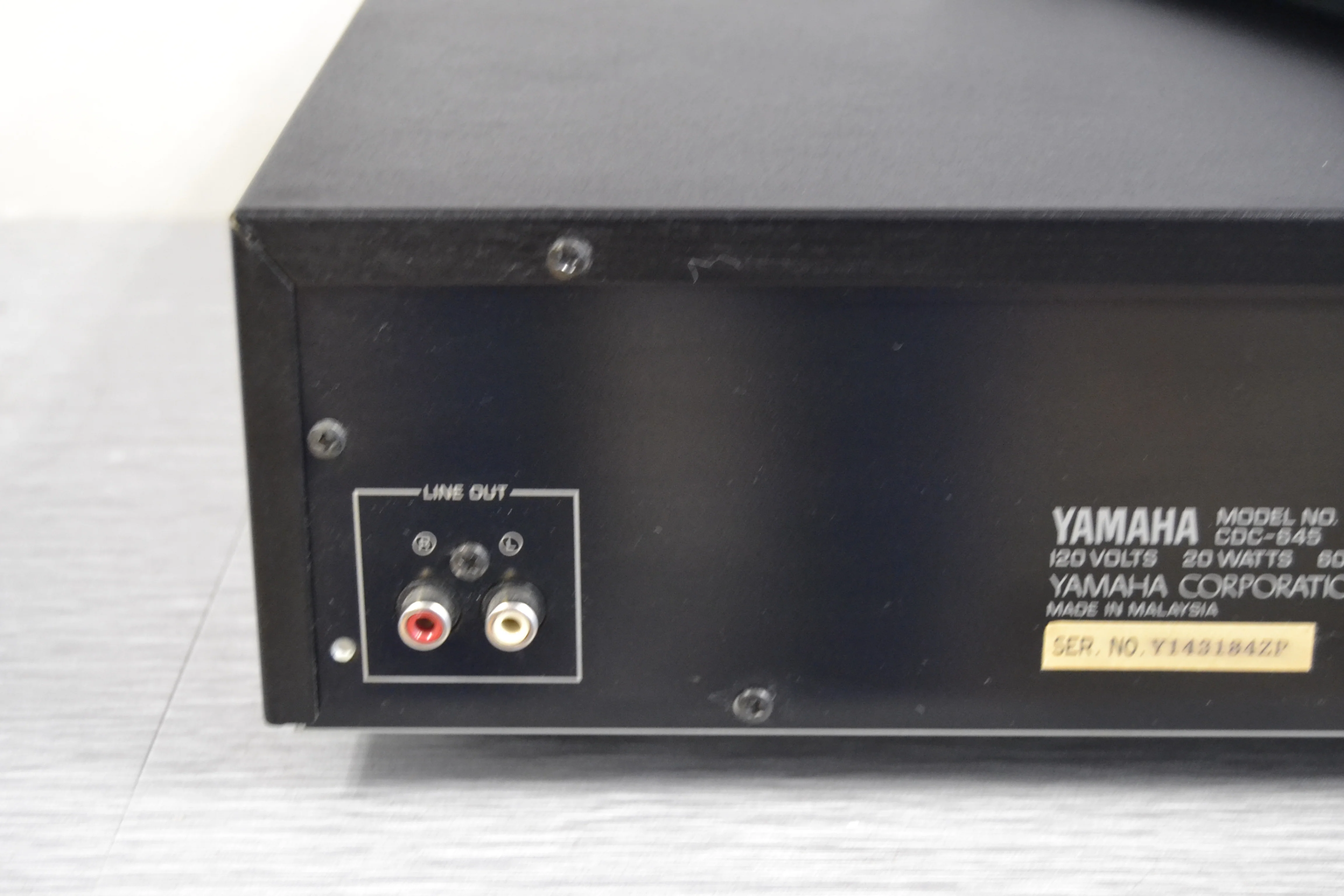 Yamaha CDC-645 CD Changer with Remote Control - Image 10