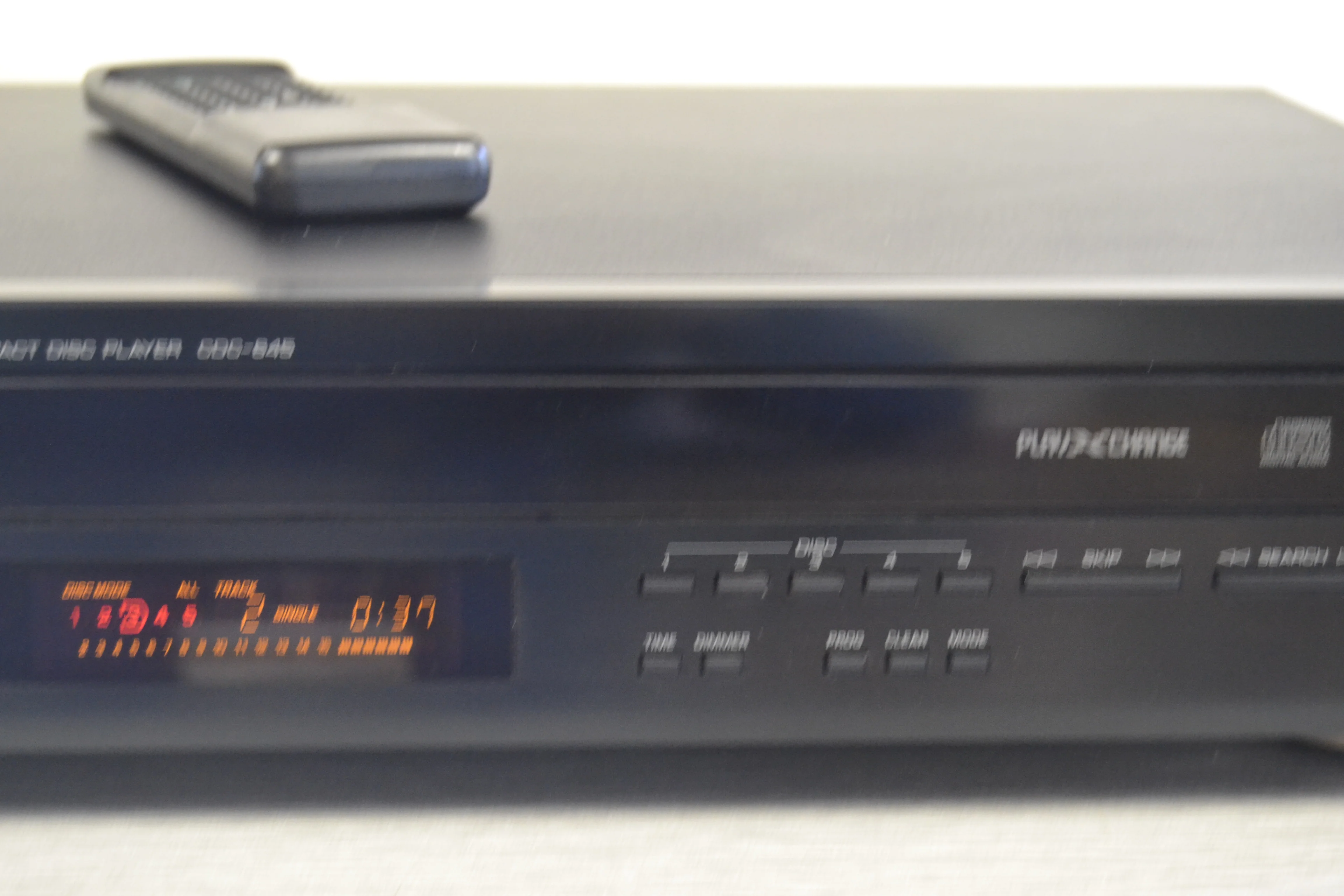 Yamaha CDC-645 CD Changer with Remote Control - Image 3
