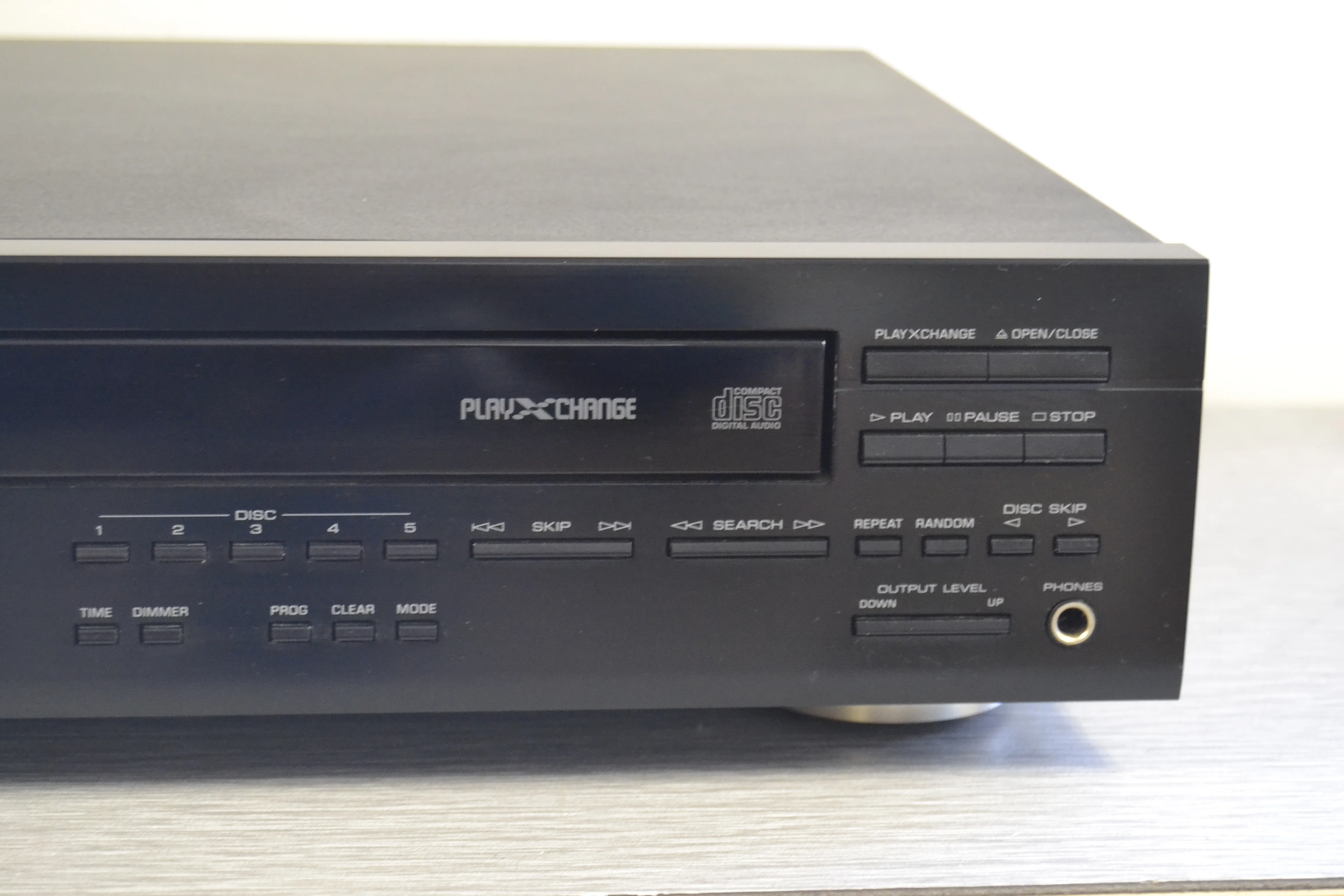 Yamaha CDC-645 CD Changer with Remote Control - Image 4