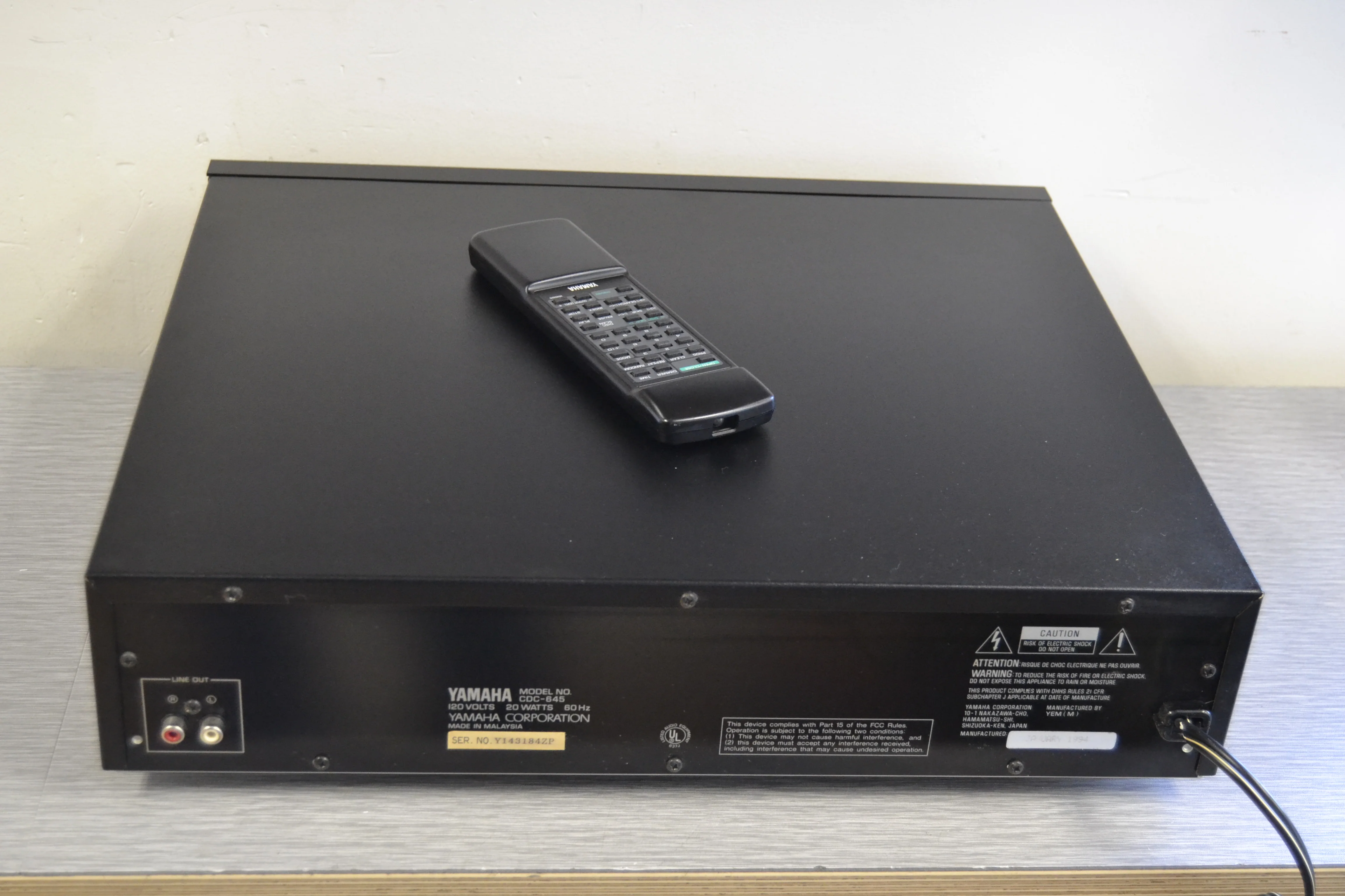 Yamaha CDC-645 CD Changer with Remote Control - Image 9