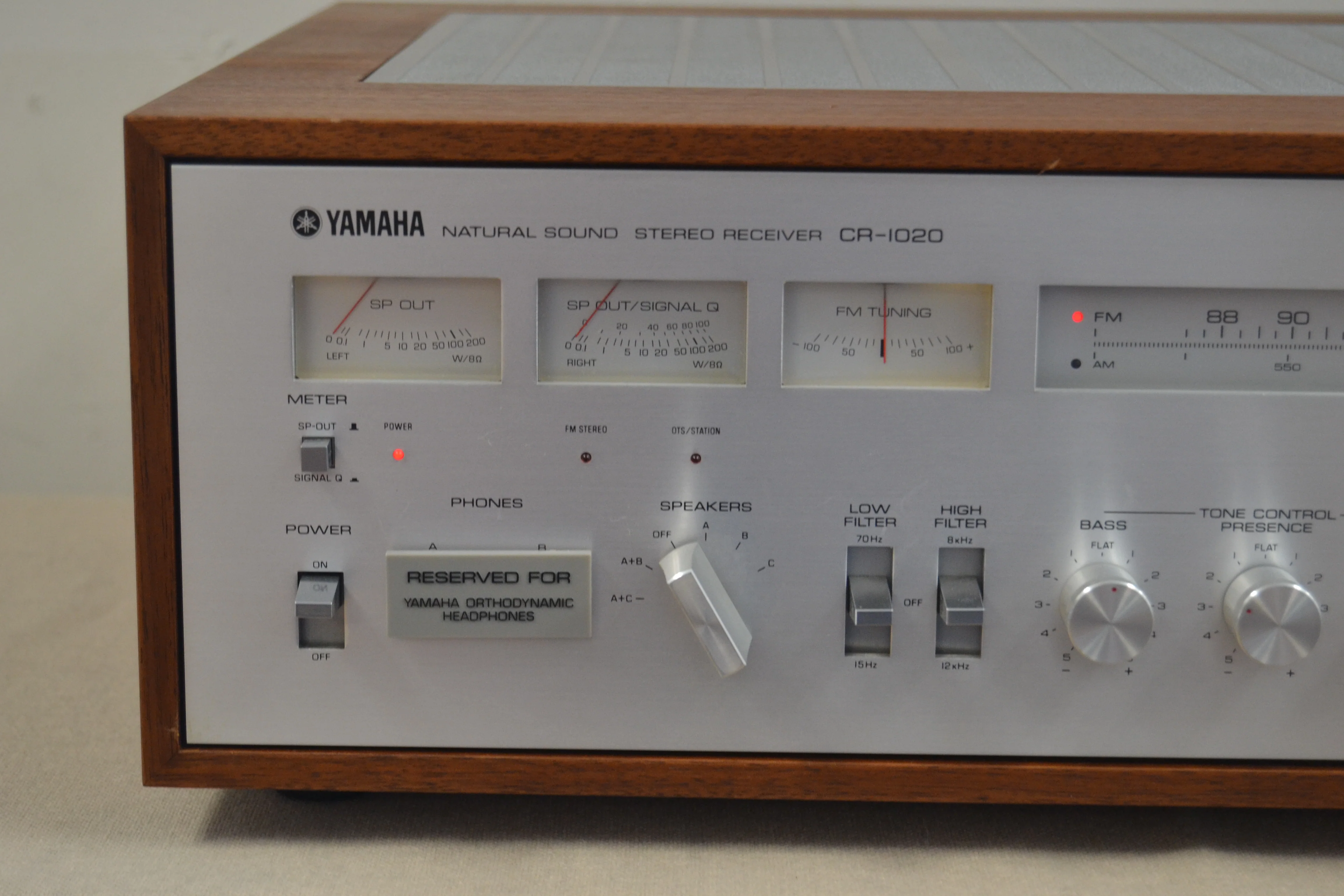 Yamaha CR-1020 Stereo Receiver * 70W RMS * 1978 - Image 2