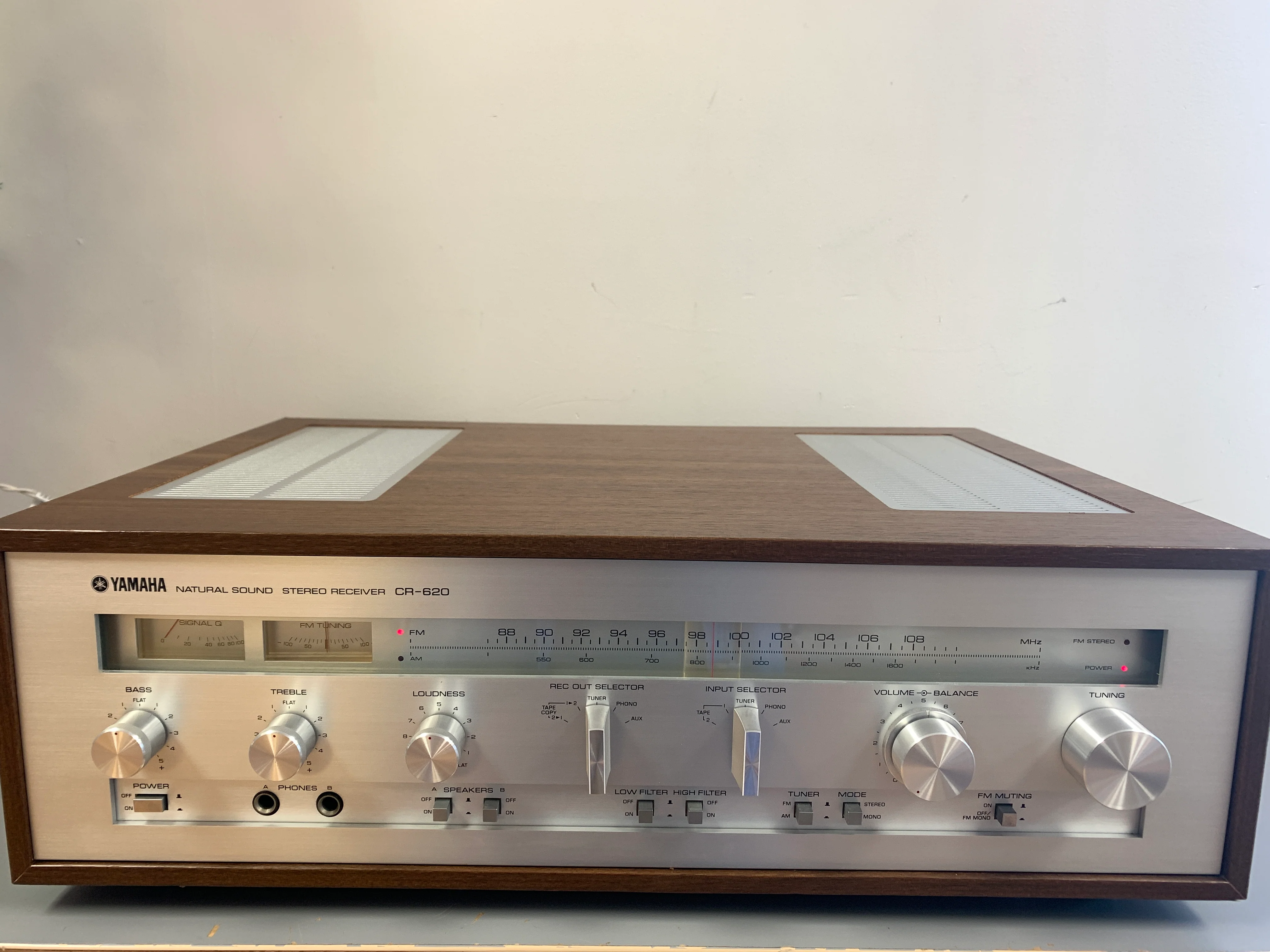 Yamaha CR-620 Stereo Receiver