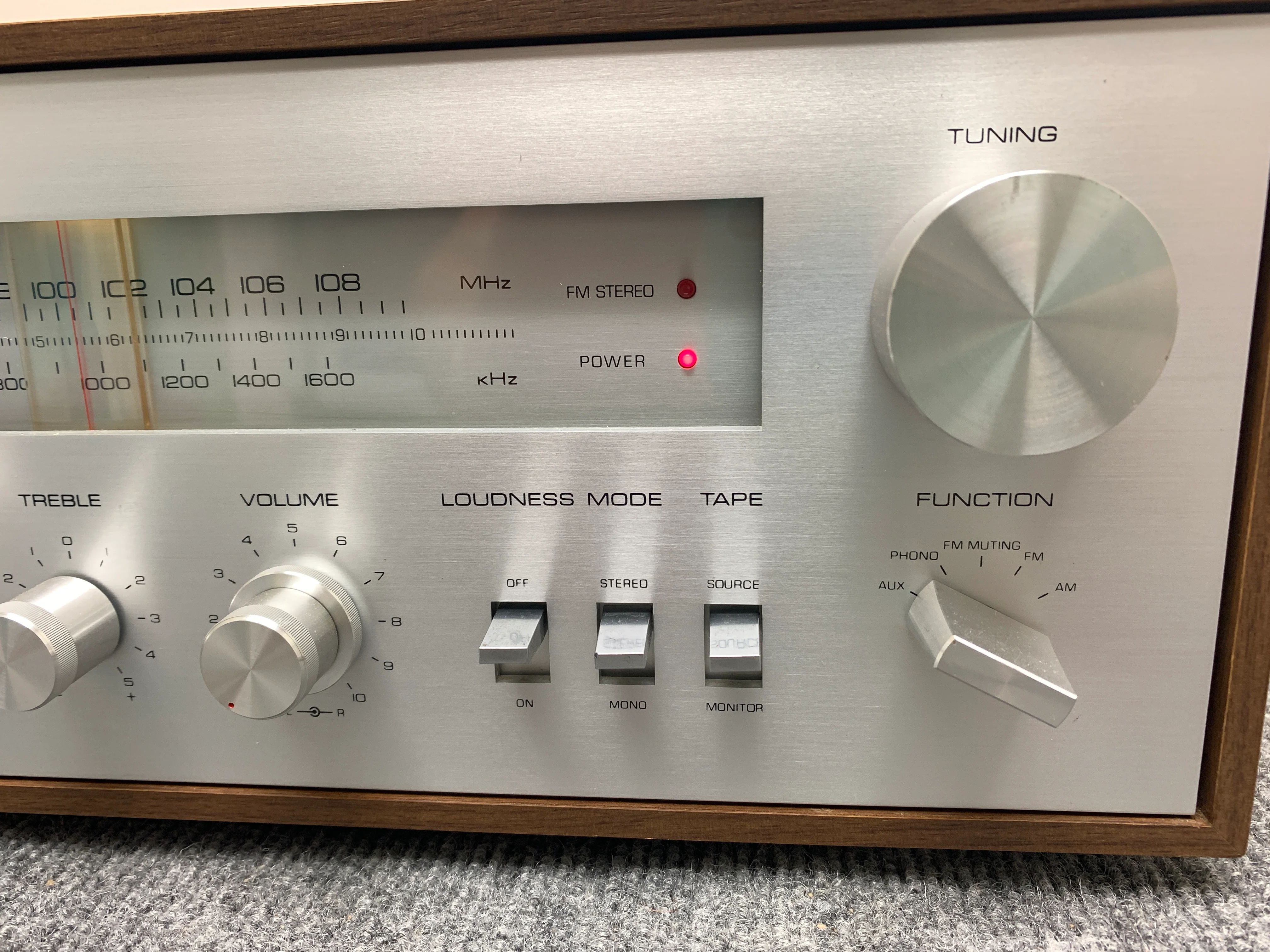 Yamaha CR400 Stereo Receiver - Image 4