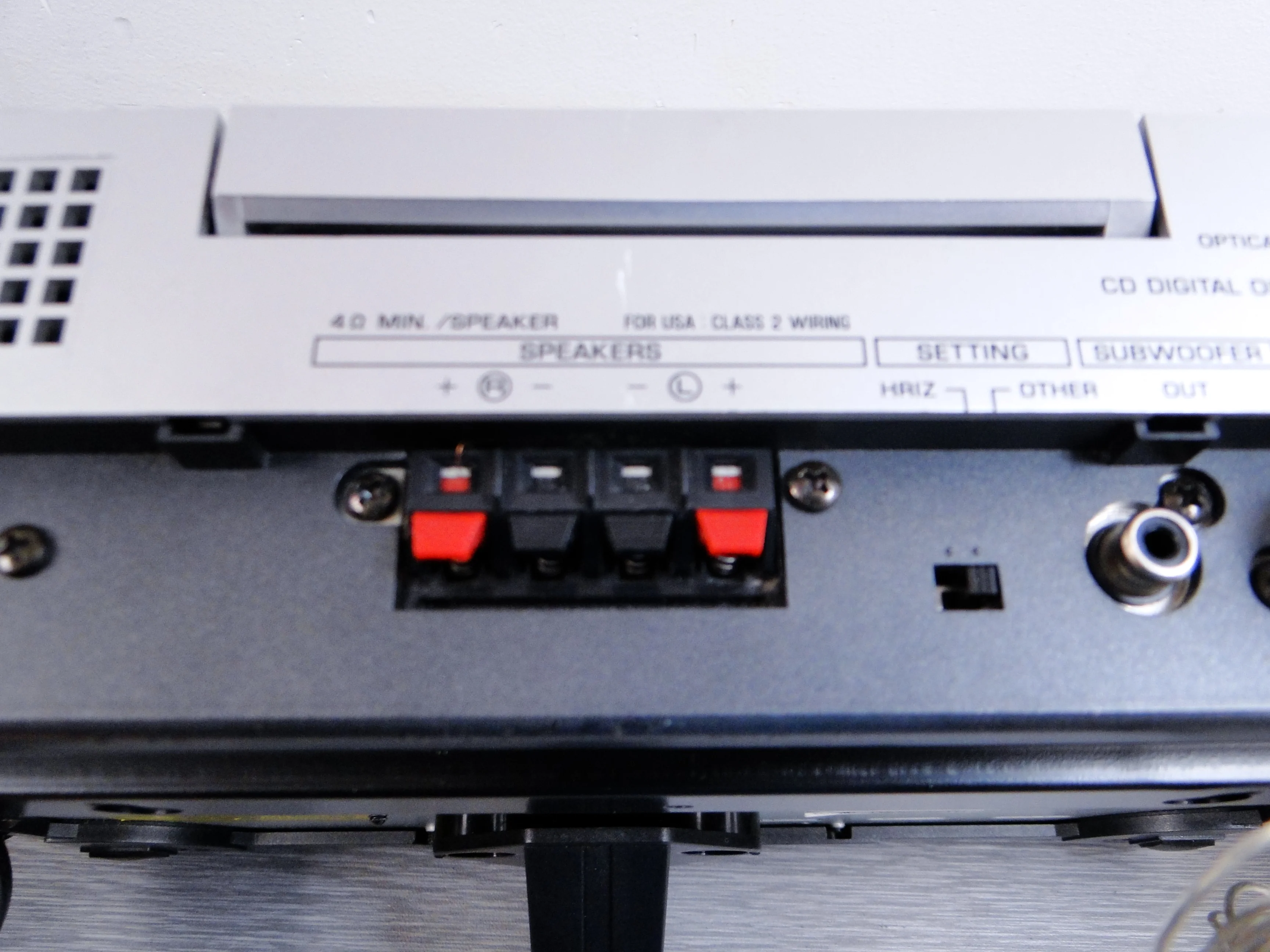 Yamaha CRX-TS10 Desktop CD Music System - Image 12
