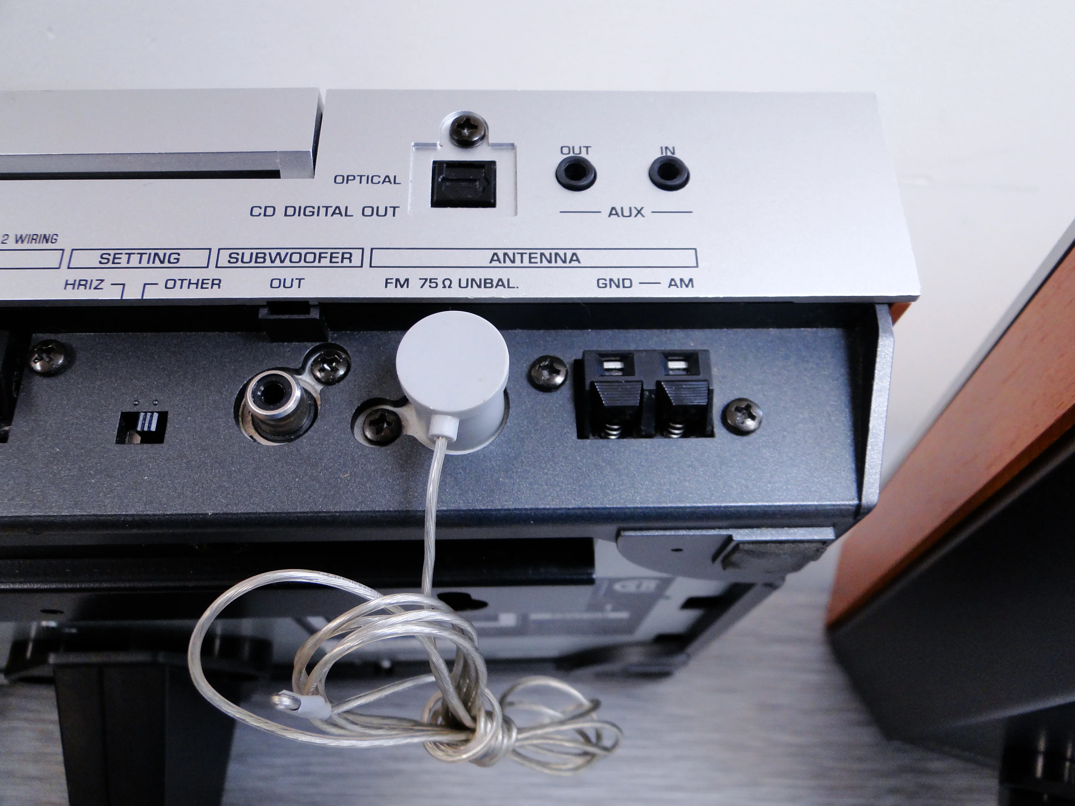 Yamaha CRX-TS10 Desktop CD Music System - Image 13
