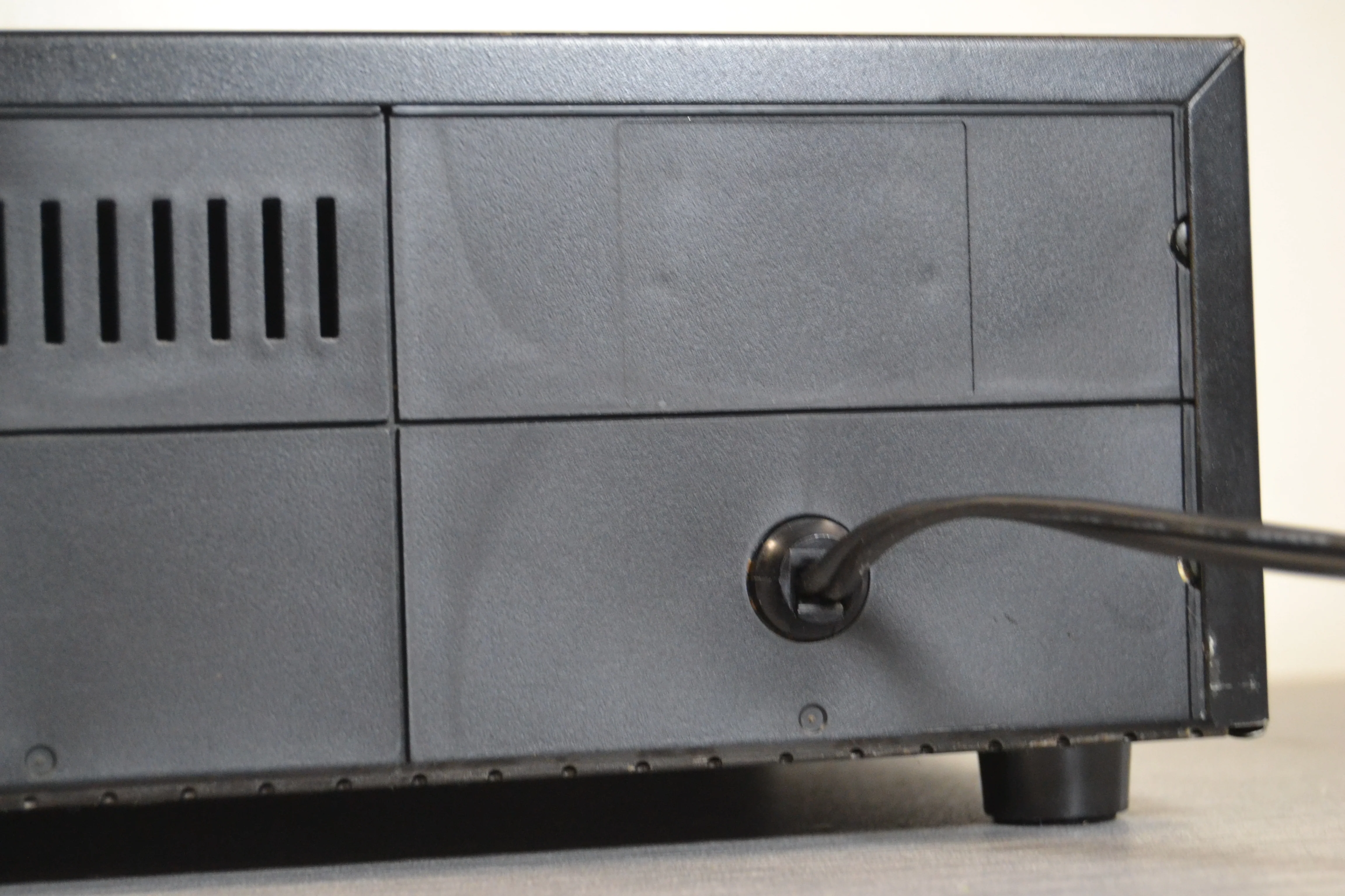 Yamaha KX-400U Single Cassette Deck - Image 11