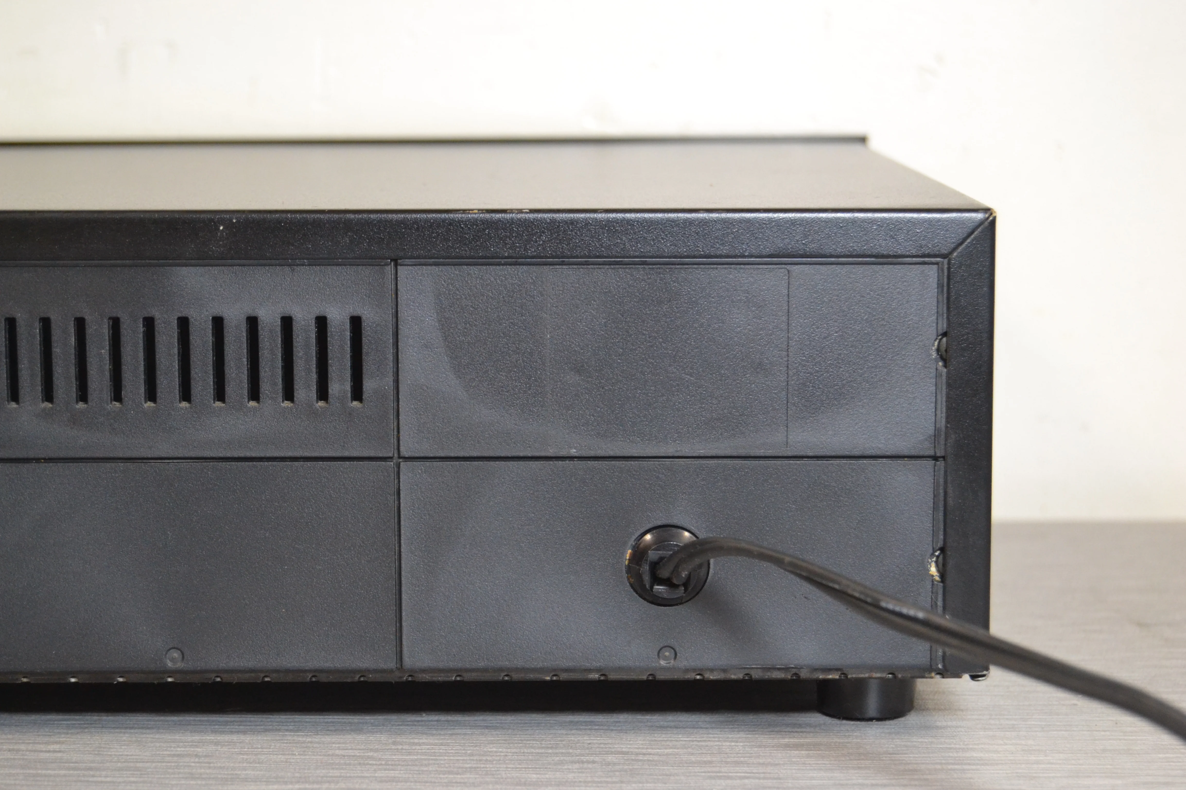 Yamaha KX-400U Single Cassette Deck - Image 12