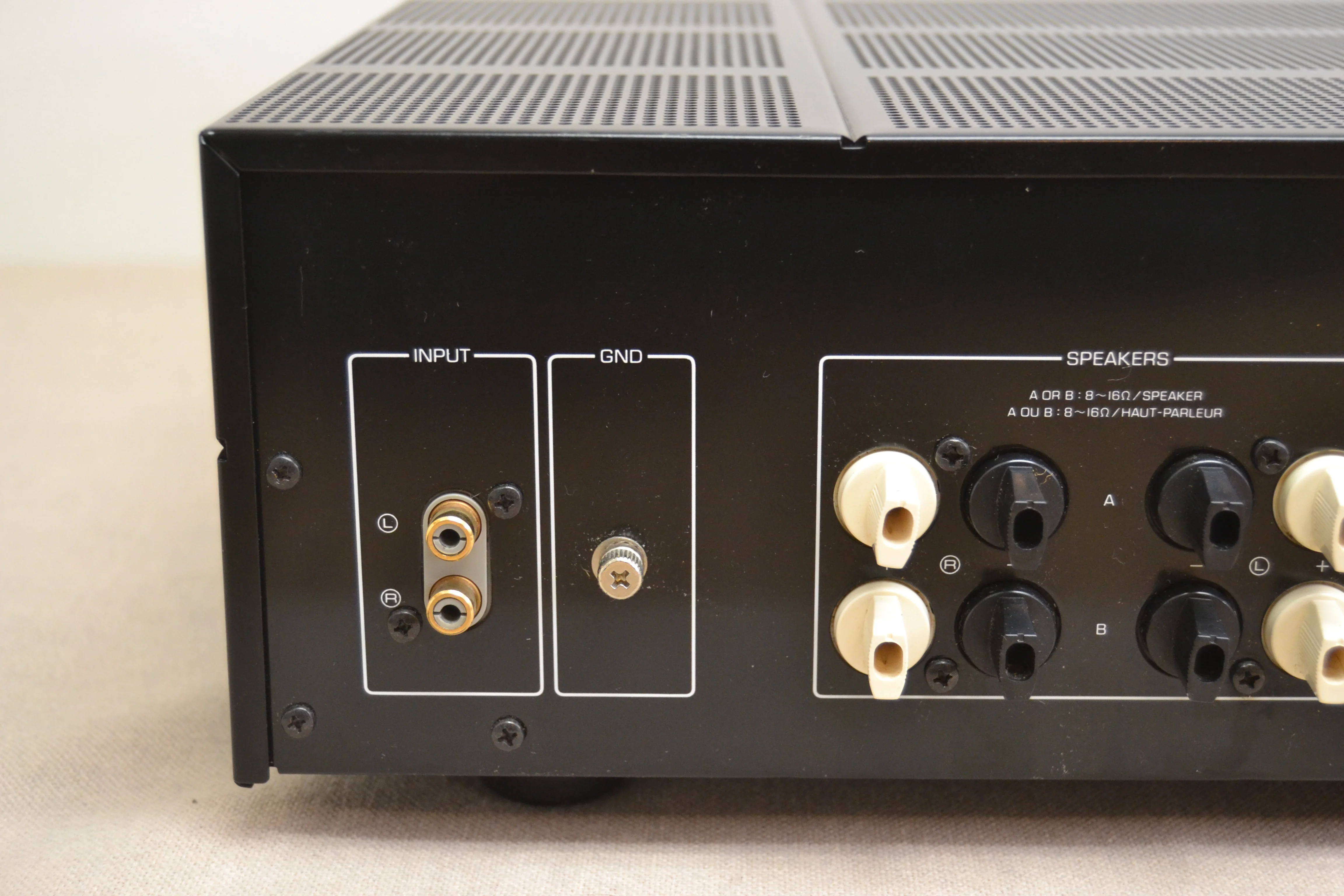 Yamaha M-70 Natural Sound Power Amplifier * 200W RMS * 1982 - Image 10