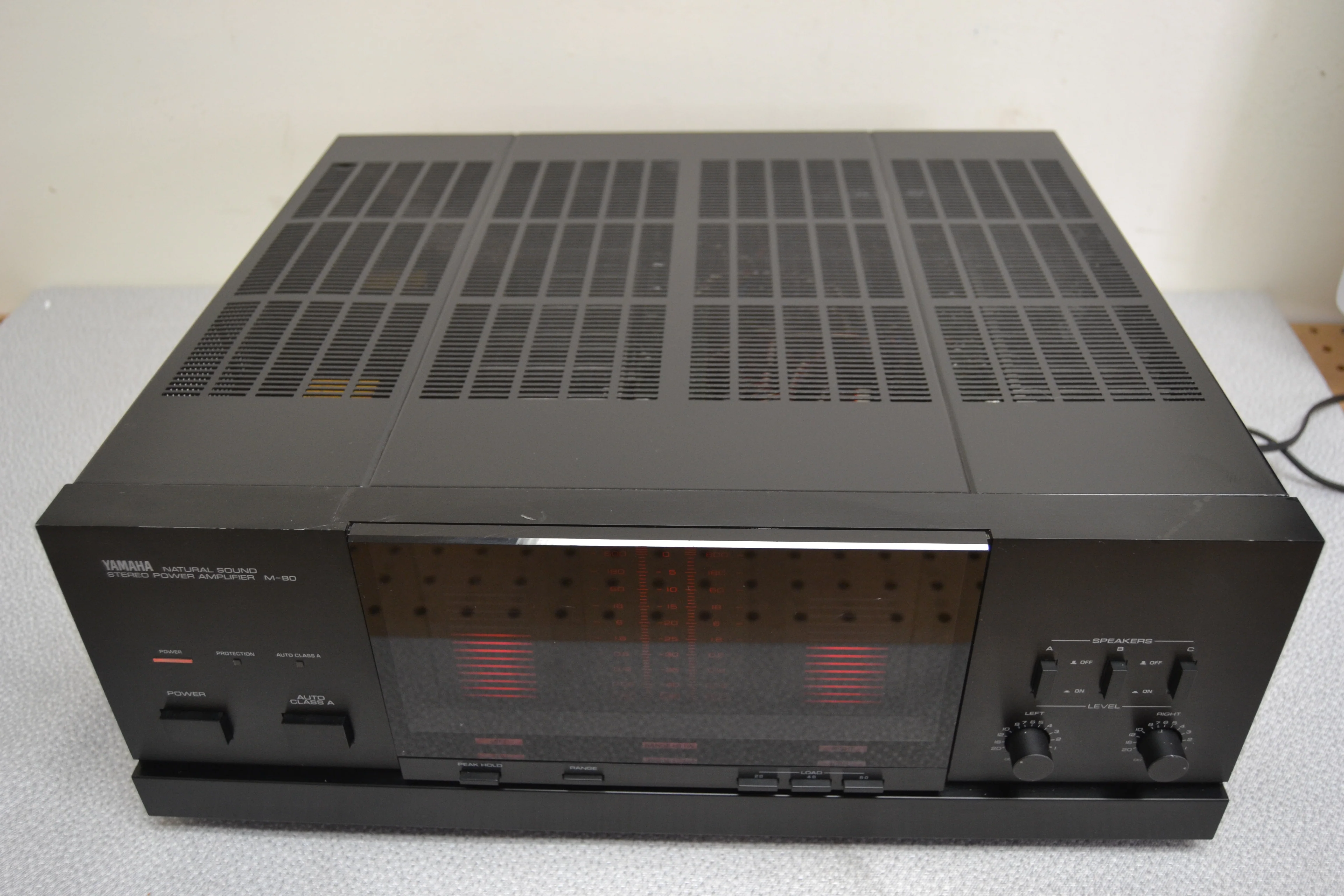 Yamaha M-80 Stereo Power Amplifier * 250W RMS * 1984 - Image 6