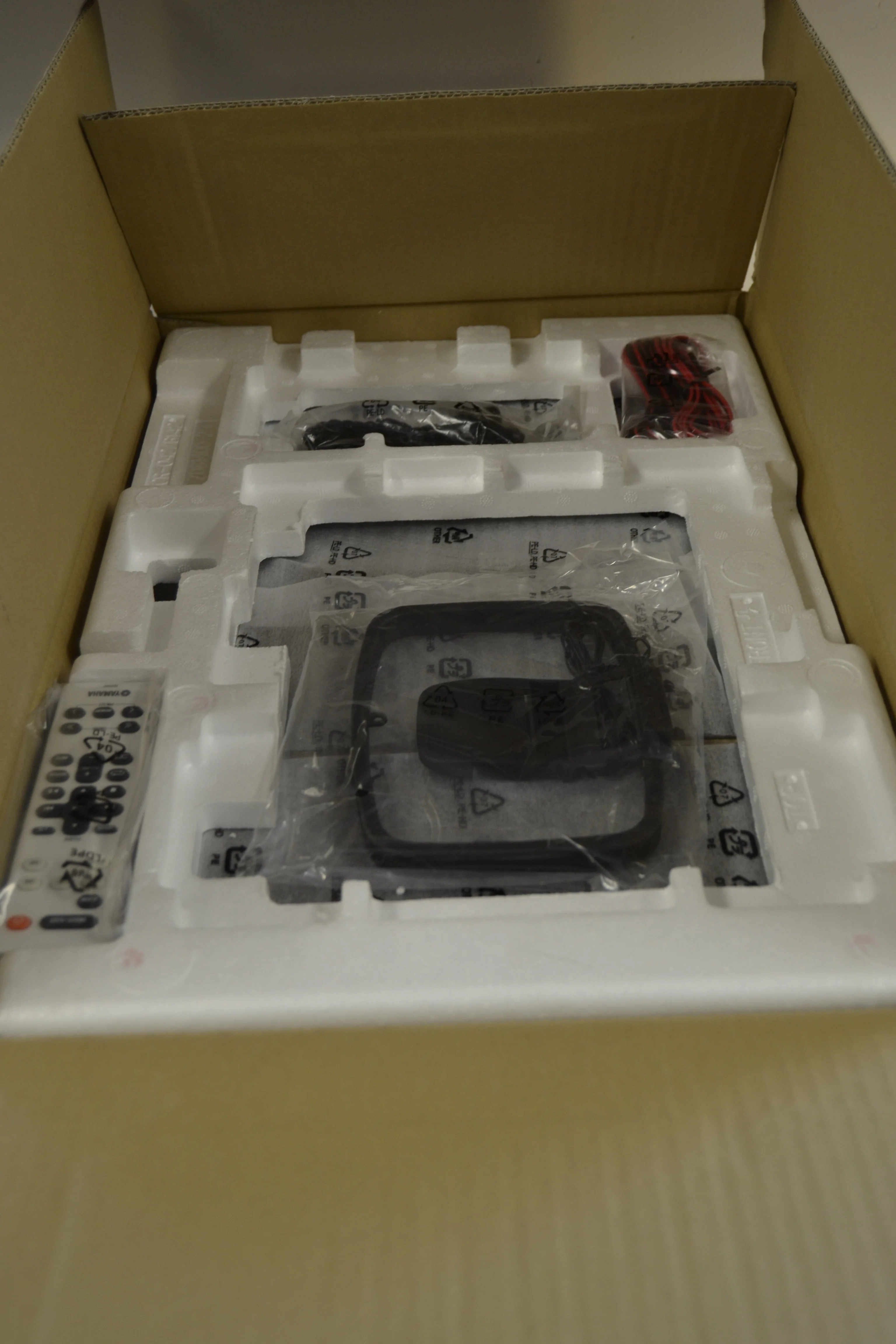 Yamaha MCR-B043 Micro Component System * New Open Box * BLACK - Image 4